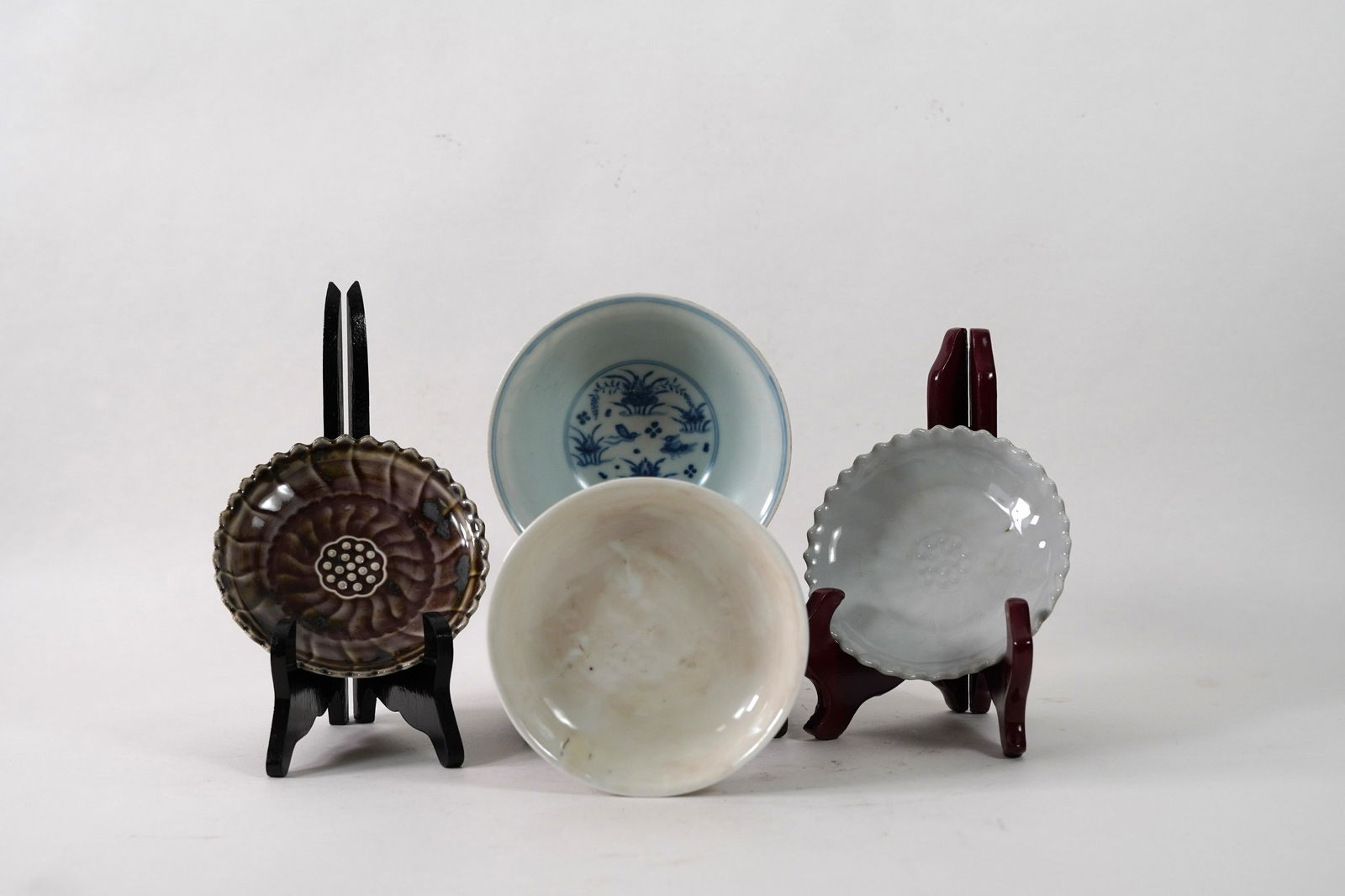 4 pcs Chinese porcelain items (1 of 11)