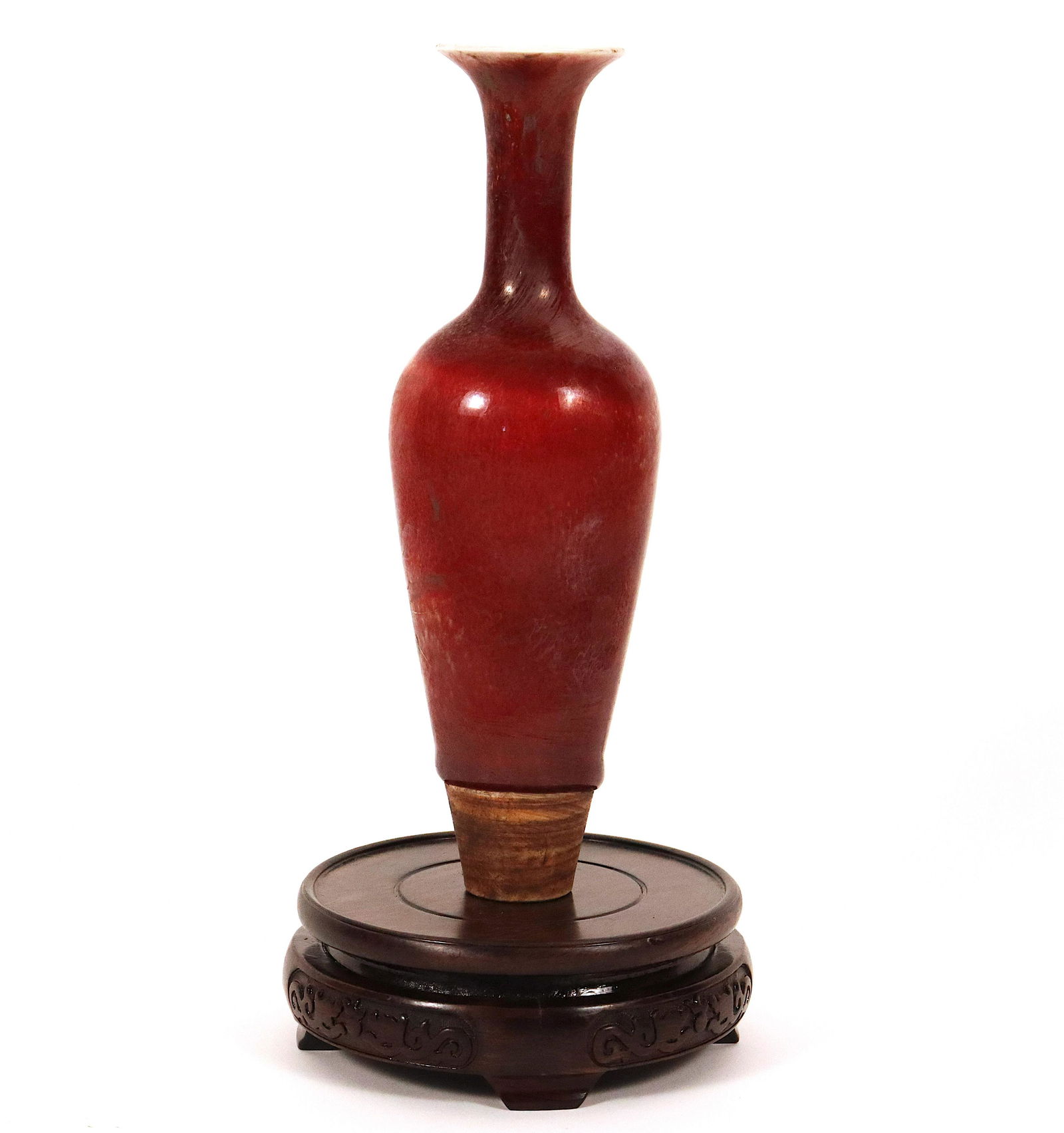 Chinese fine red vase (1 of 3)