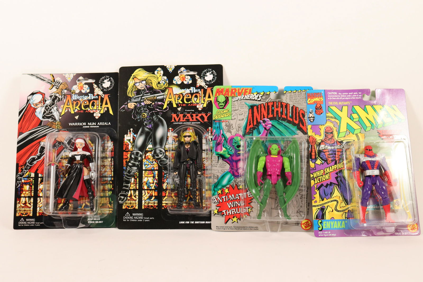 4 pcs vintage action figures (1 of 8)