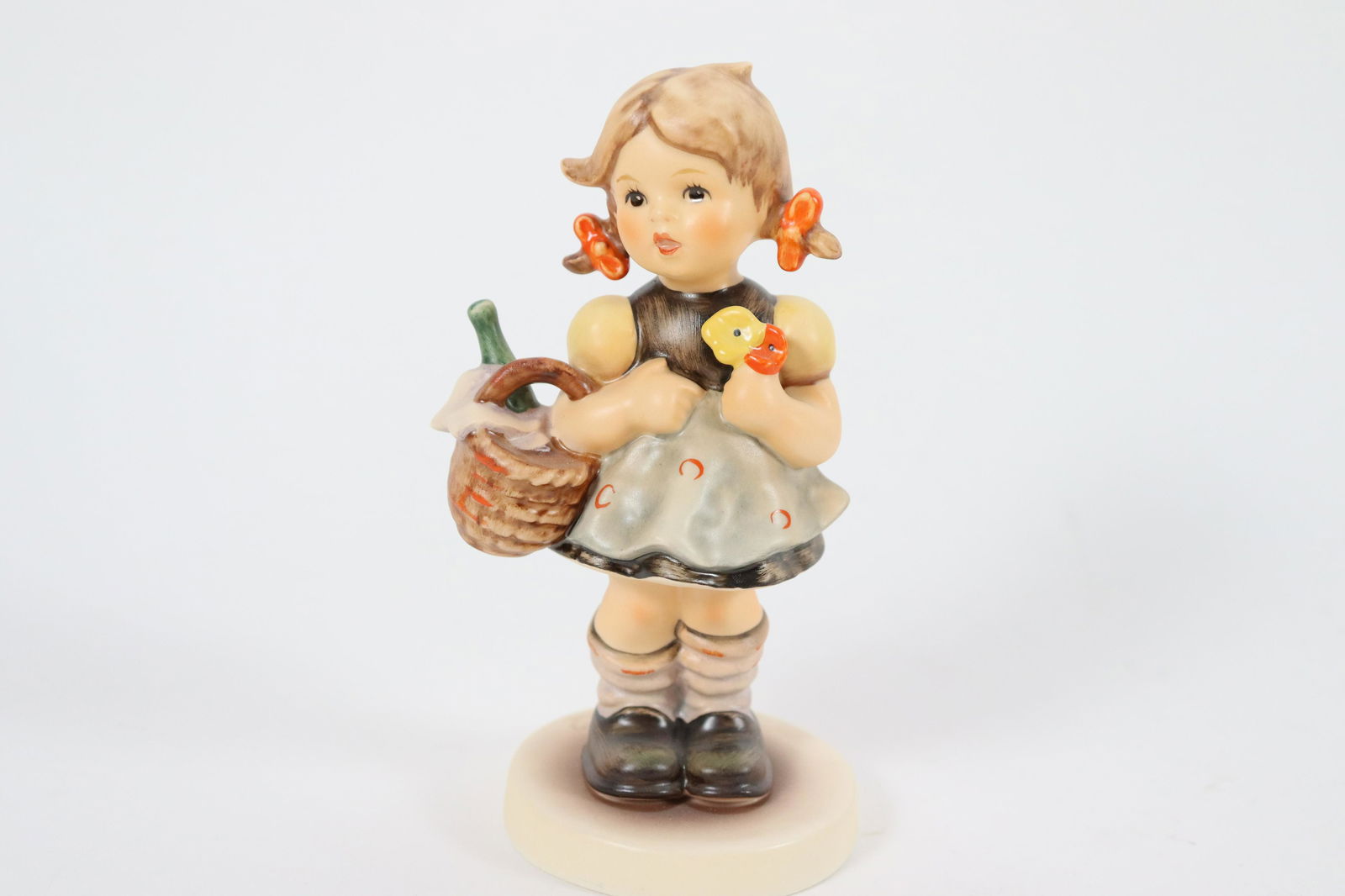 Goebel Hummel figurine: Goebel Hummel figurine. W. Germany. Dated 1991. H: 5.75" x W: 2.95."