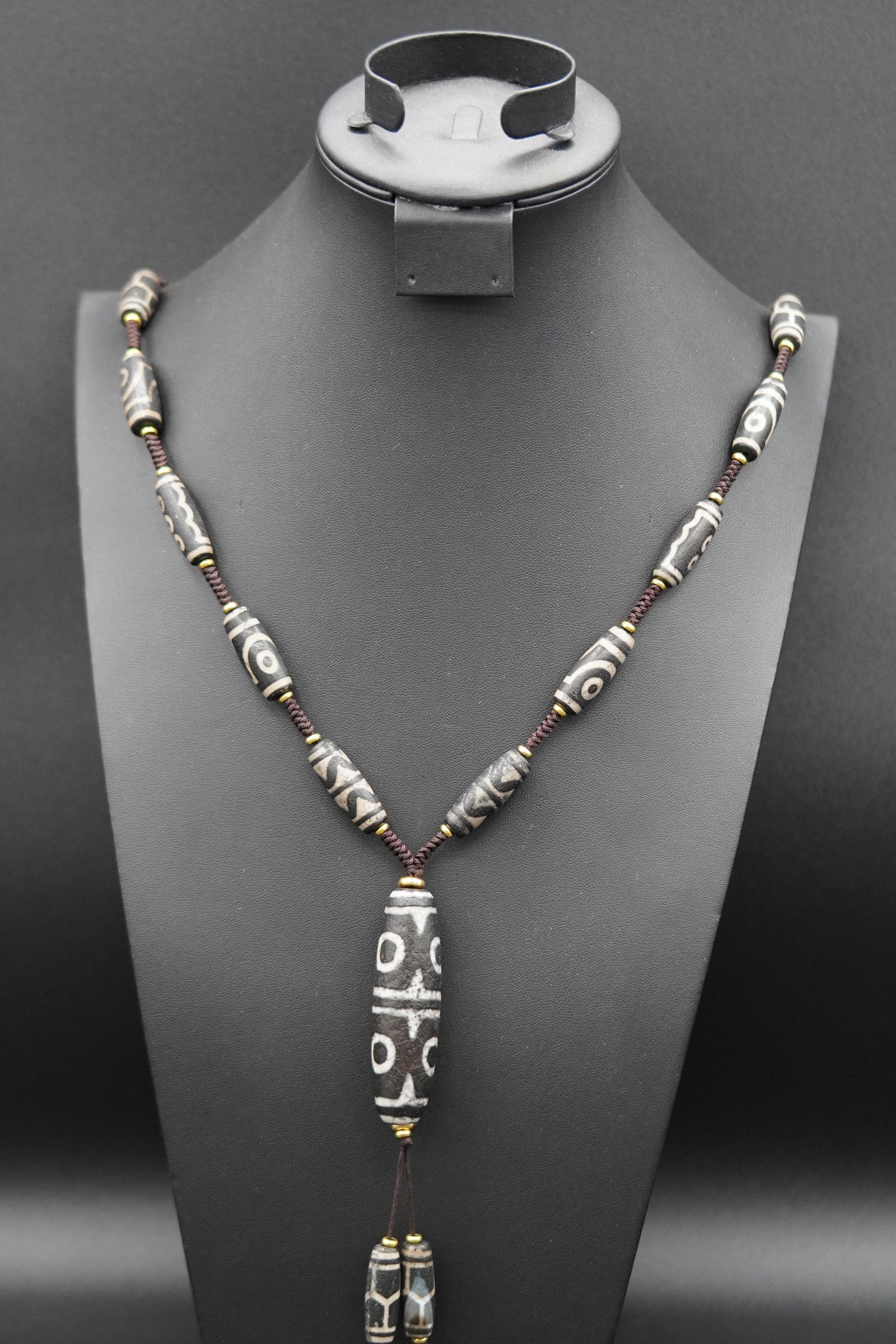 Chinese fine DZI bead (1 of 6)