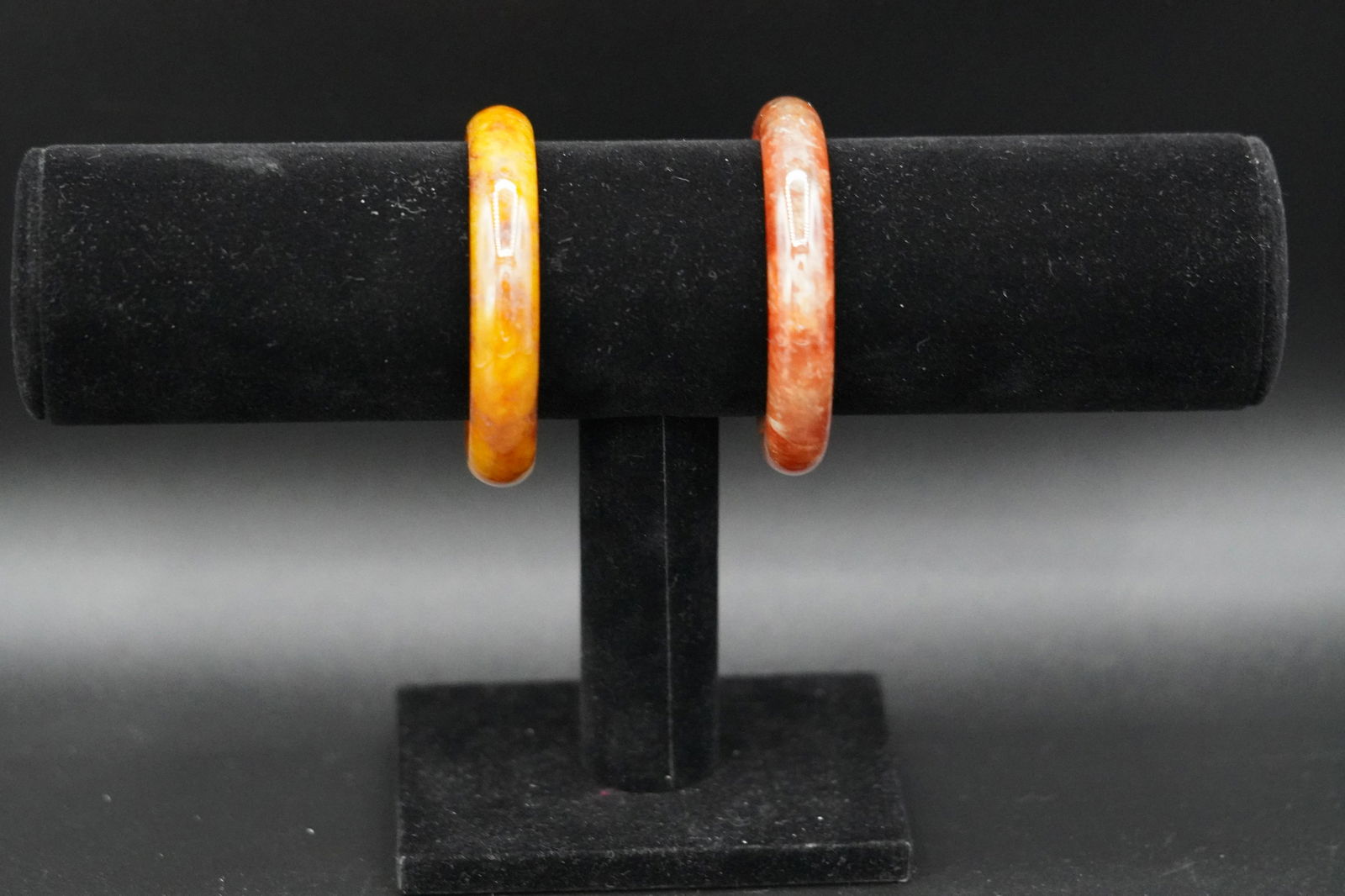 Chinese jadeite round bangle (1 of 8)