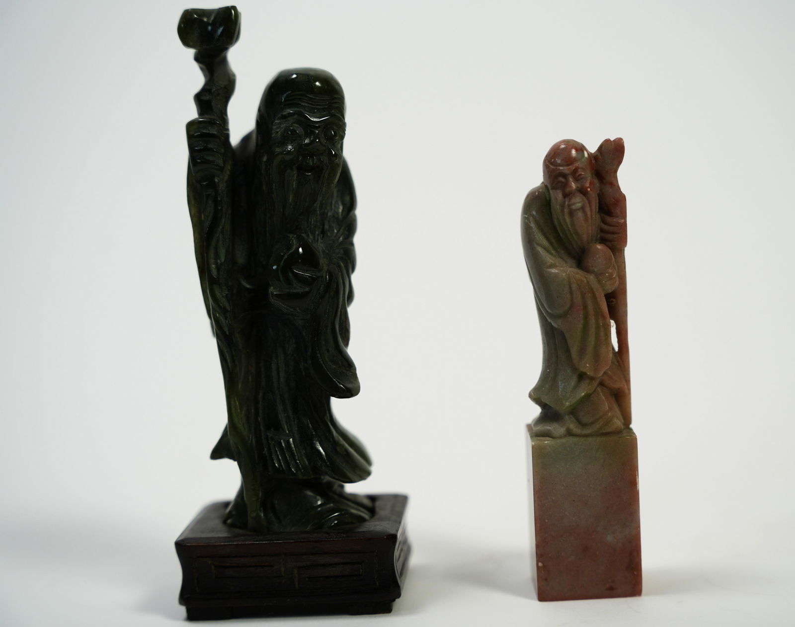 2 pcs Chinese carved deity (1 of 5)