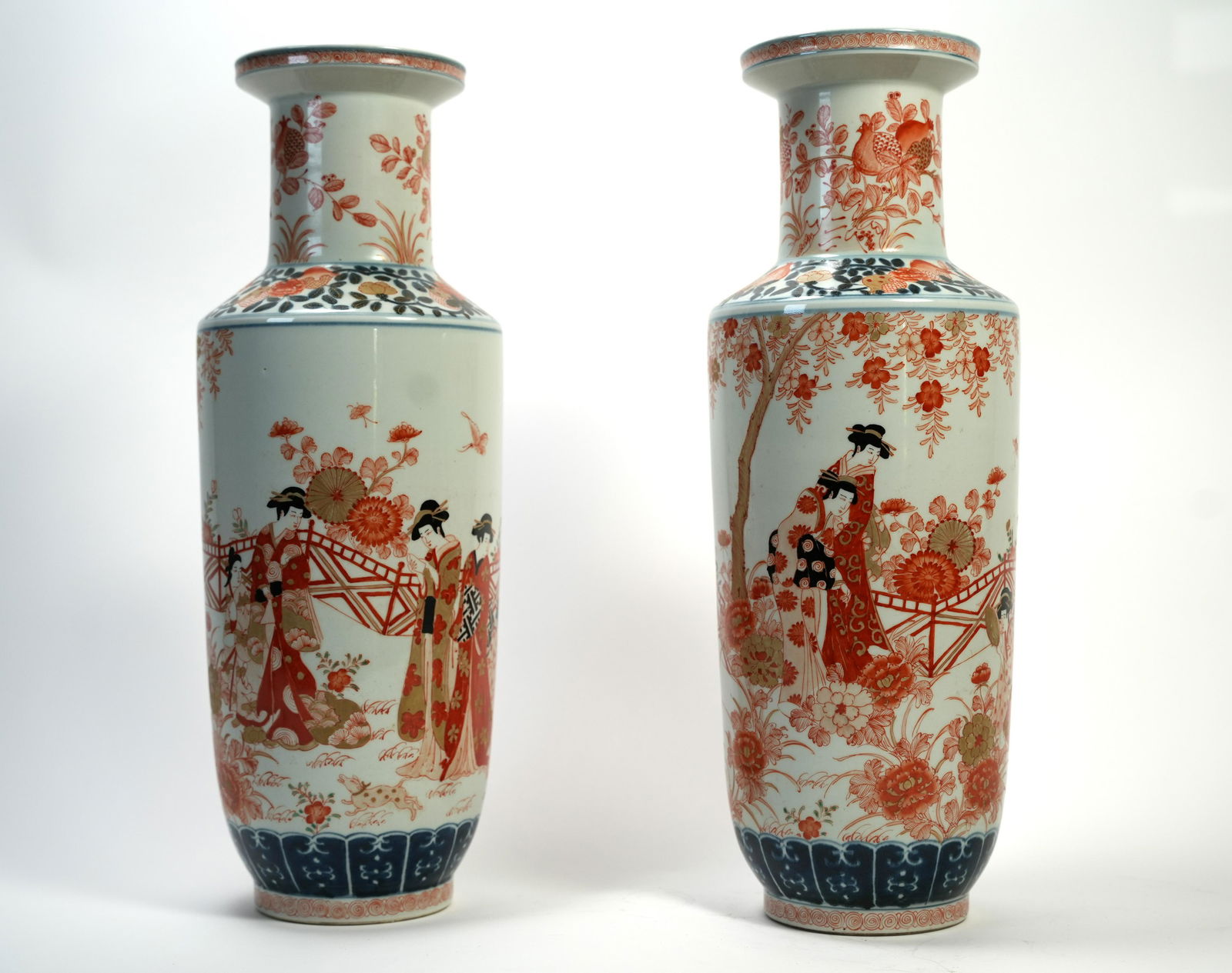 2 pcs Asian tall vase (1 of 9)