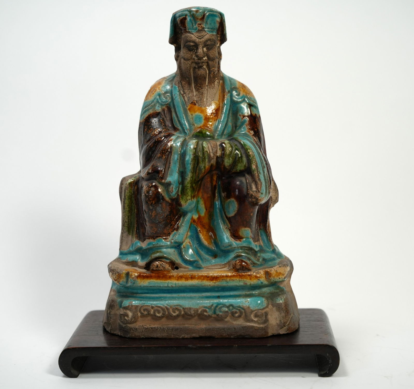 Chinese fine deity statue (1 of 7)