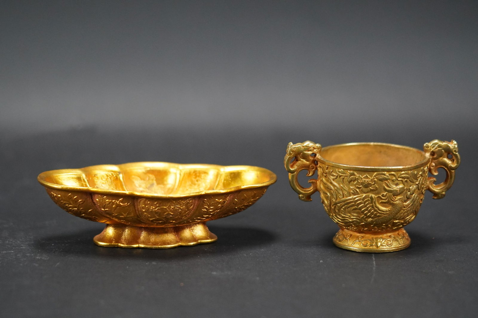 2 pcs Chinese gilted items (1 of 7)