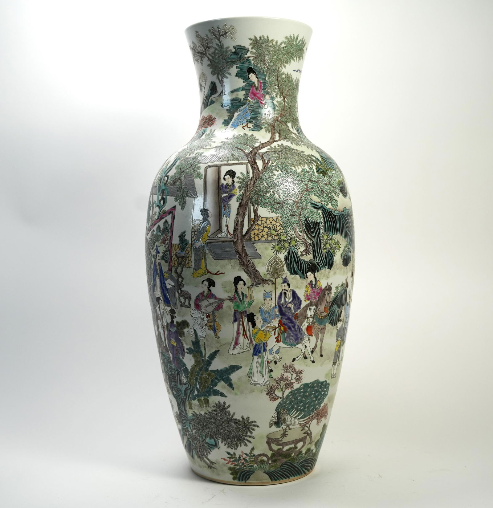 Chinese massive fine vase (1 of 7)