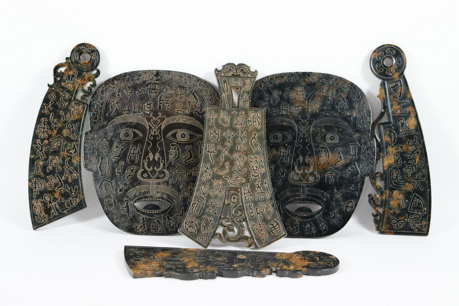 6 pcs Chinese stone ornaments (1 of 5)