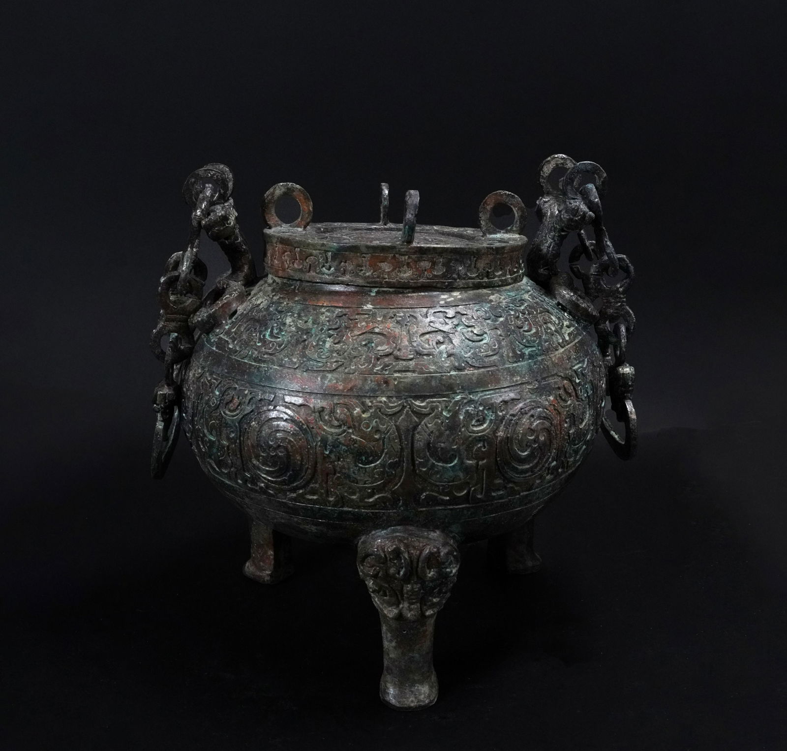 Chinese bronze carved vessel (1 of 7)