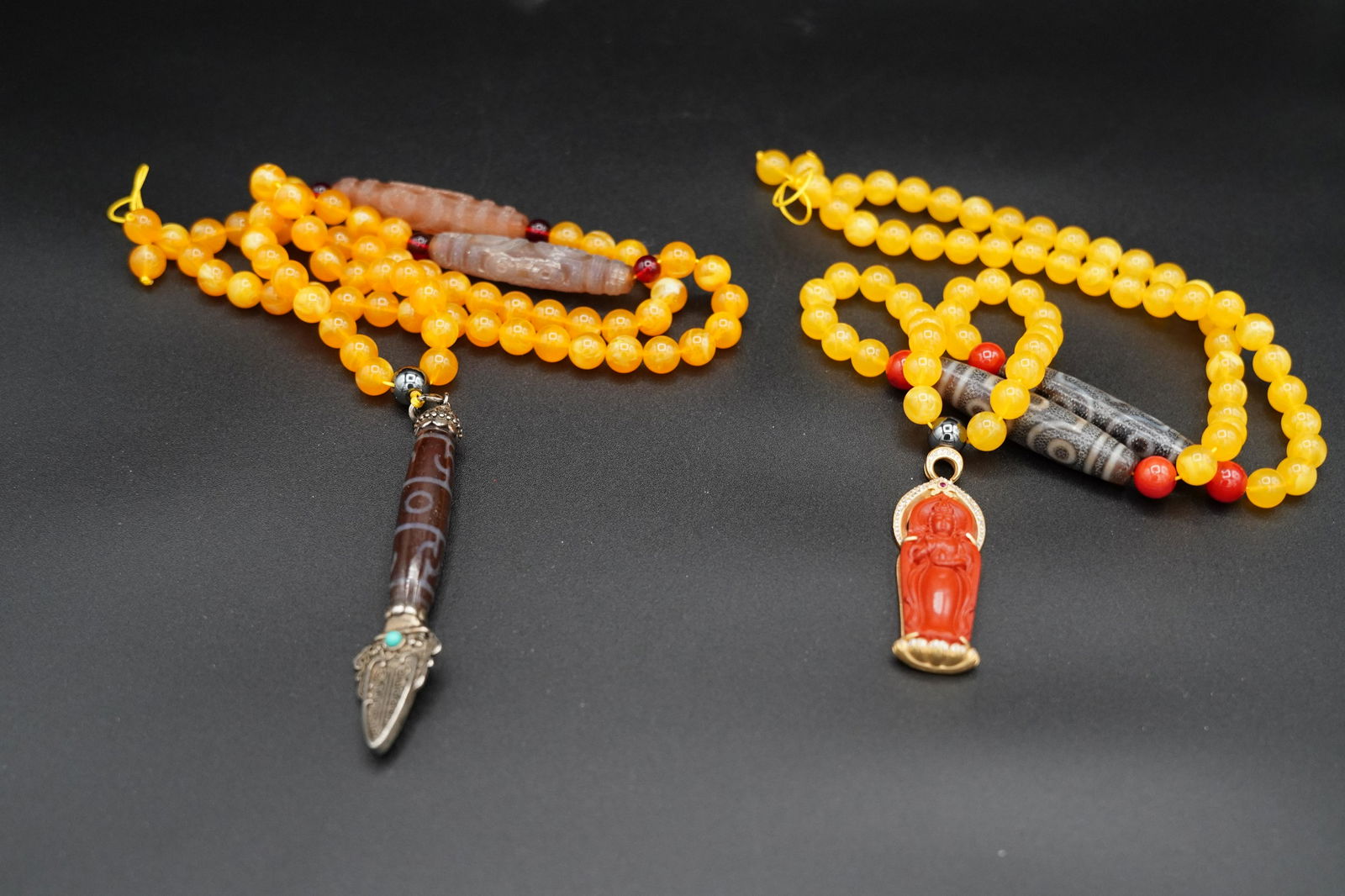 2 pcs Chinese fine necklace (1 of 9)