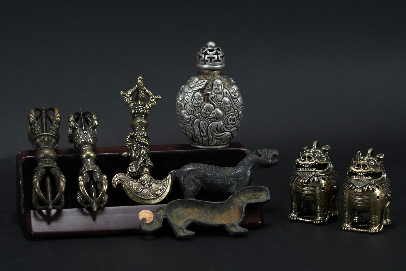 Lots of Chinese metal items (1 of 7)
