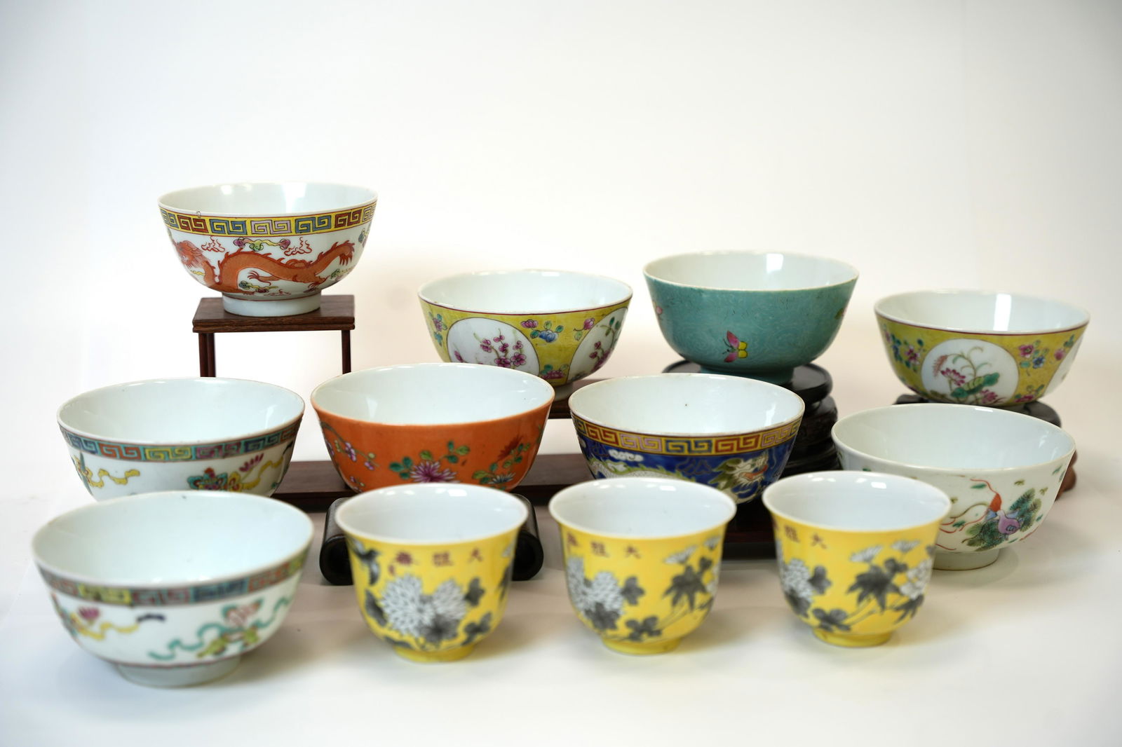 12 pcs Chinese porcelain items (1 of 7)