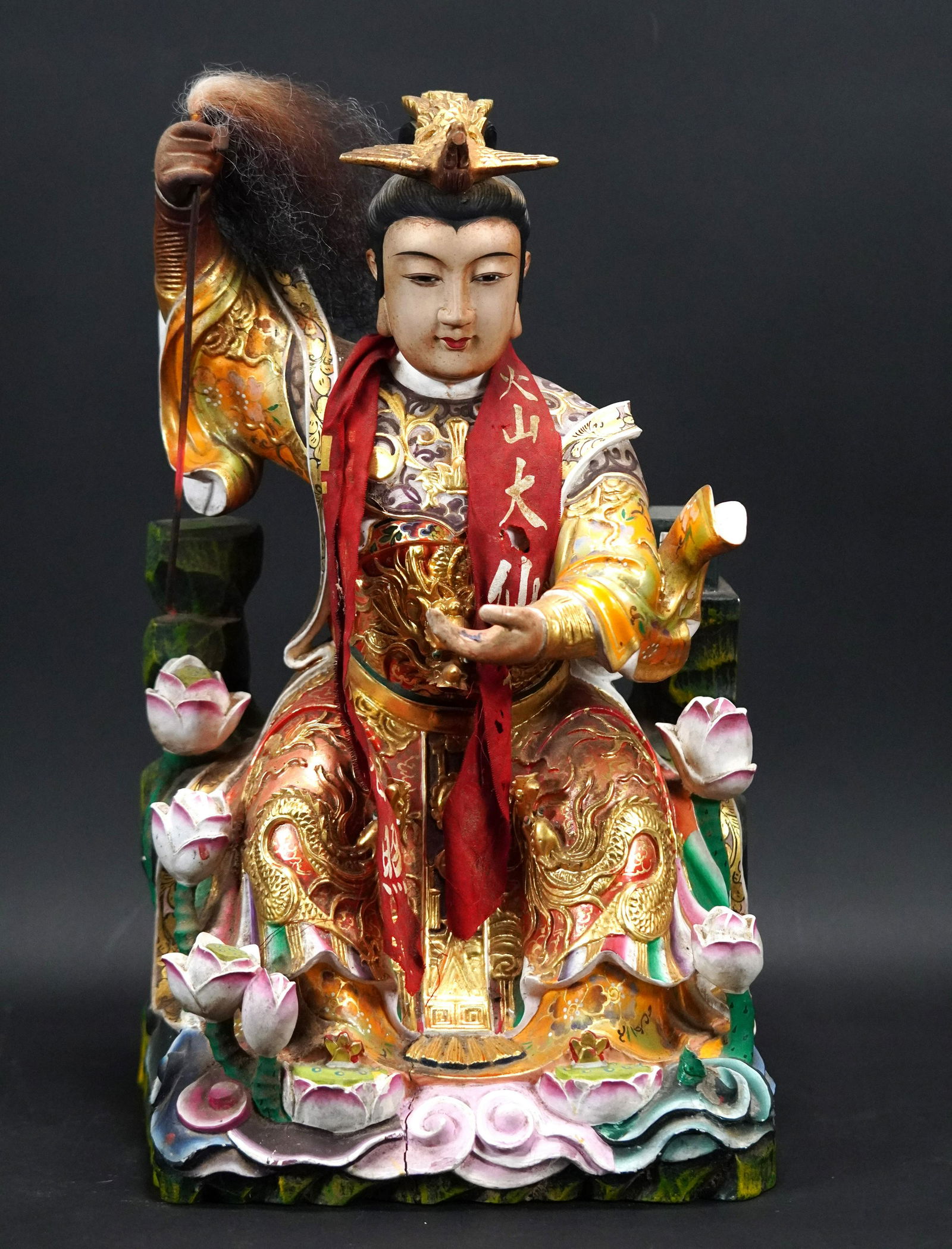 Chinese camphor wood statue (1 of 8)