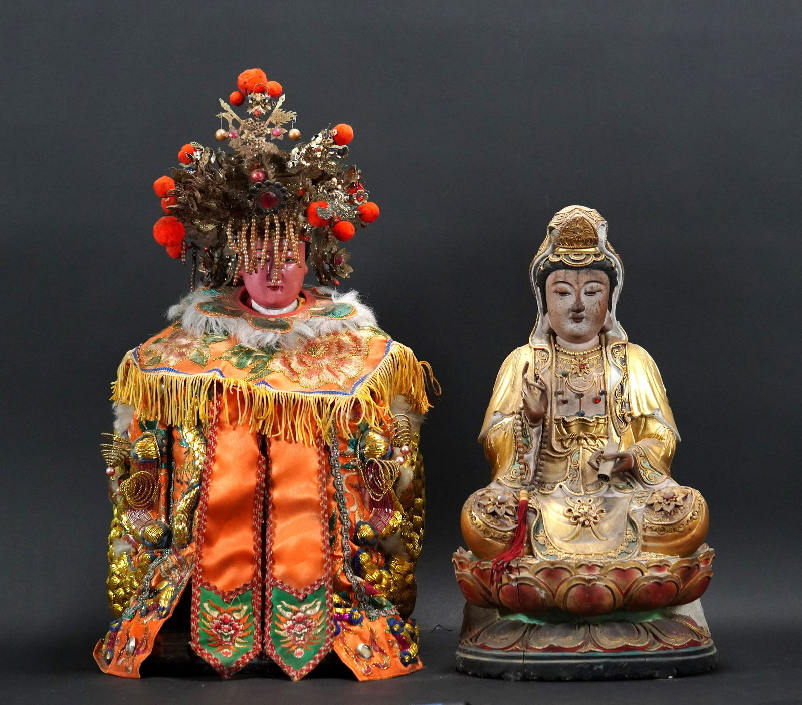 2 pcs Chinese camphor wood statue (1 of 11)