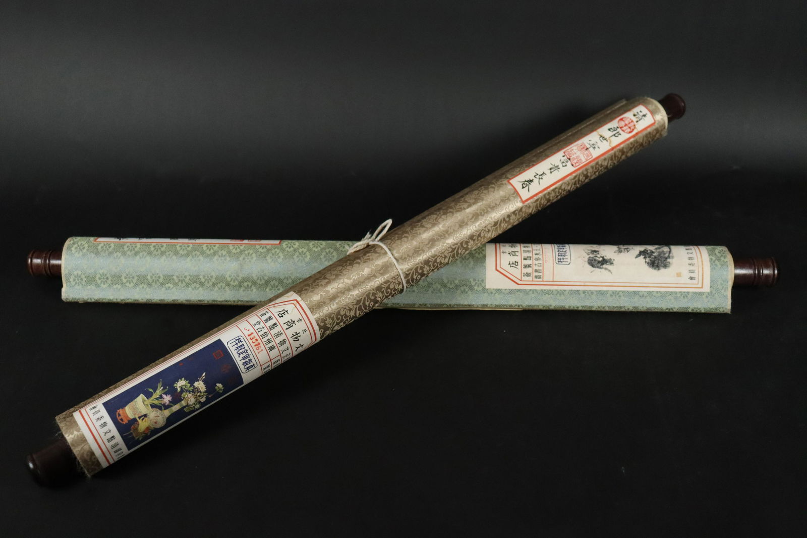 2 pcs Chinese long scroll (1 of 7)
