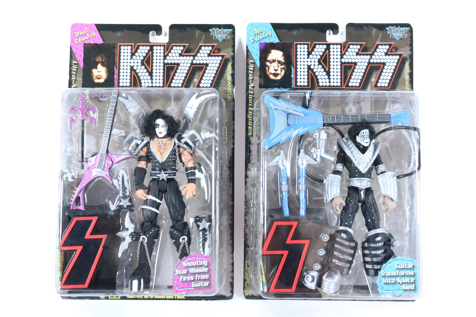 2 pcs large Kiss figures (1 of 6)