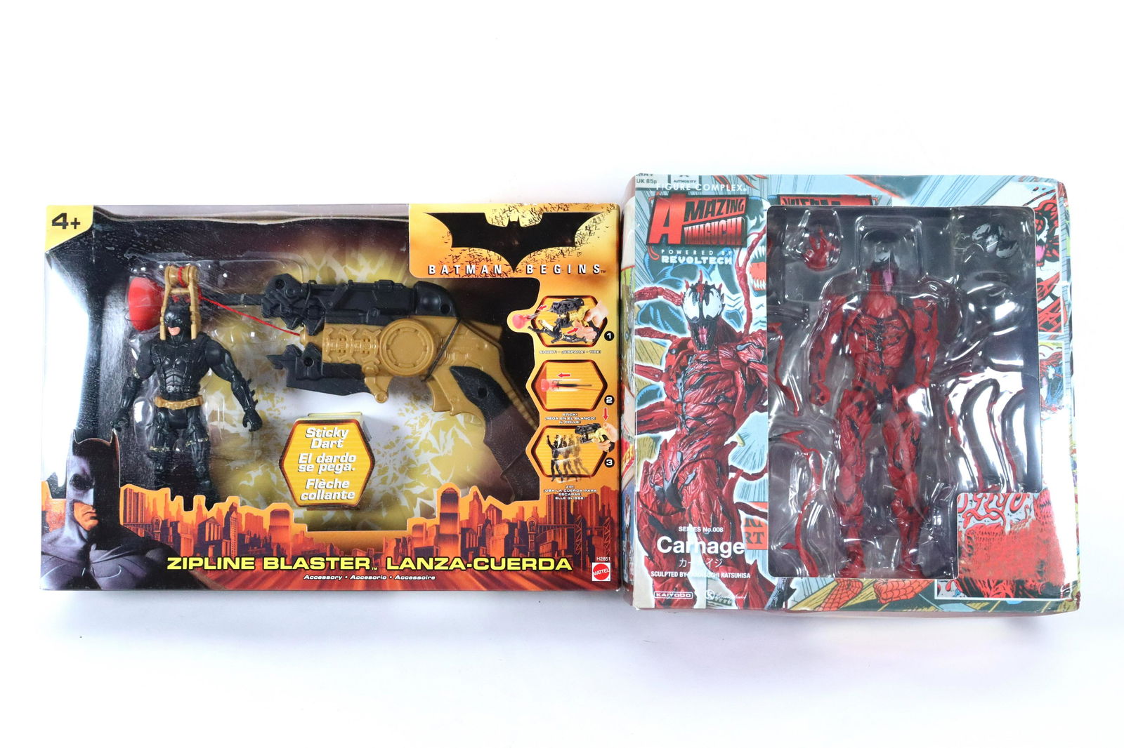 2 pcs limitedd action figures (1 of 6)