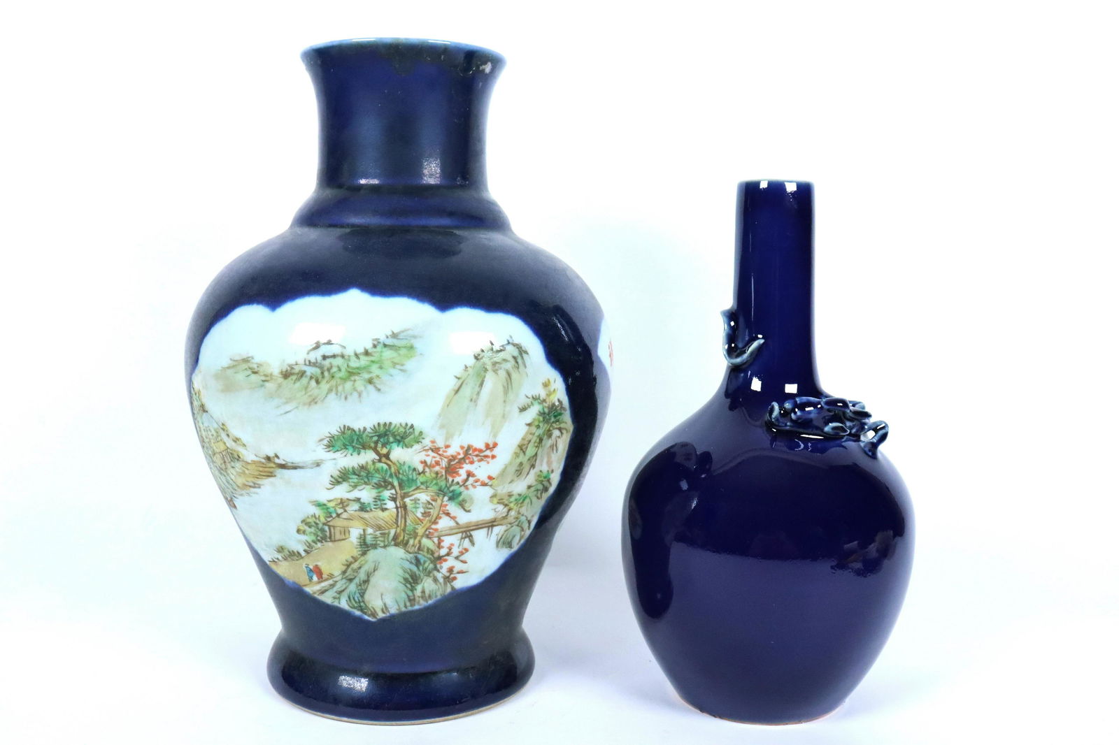 2 pcs Chinese porcelain items (1 of 8)