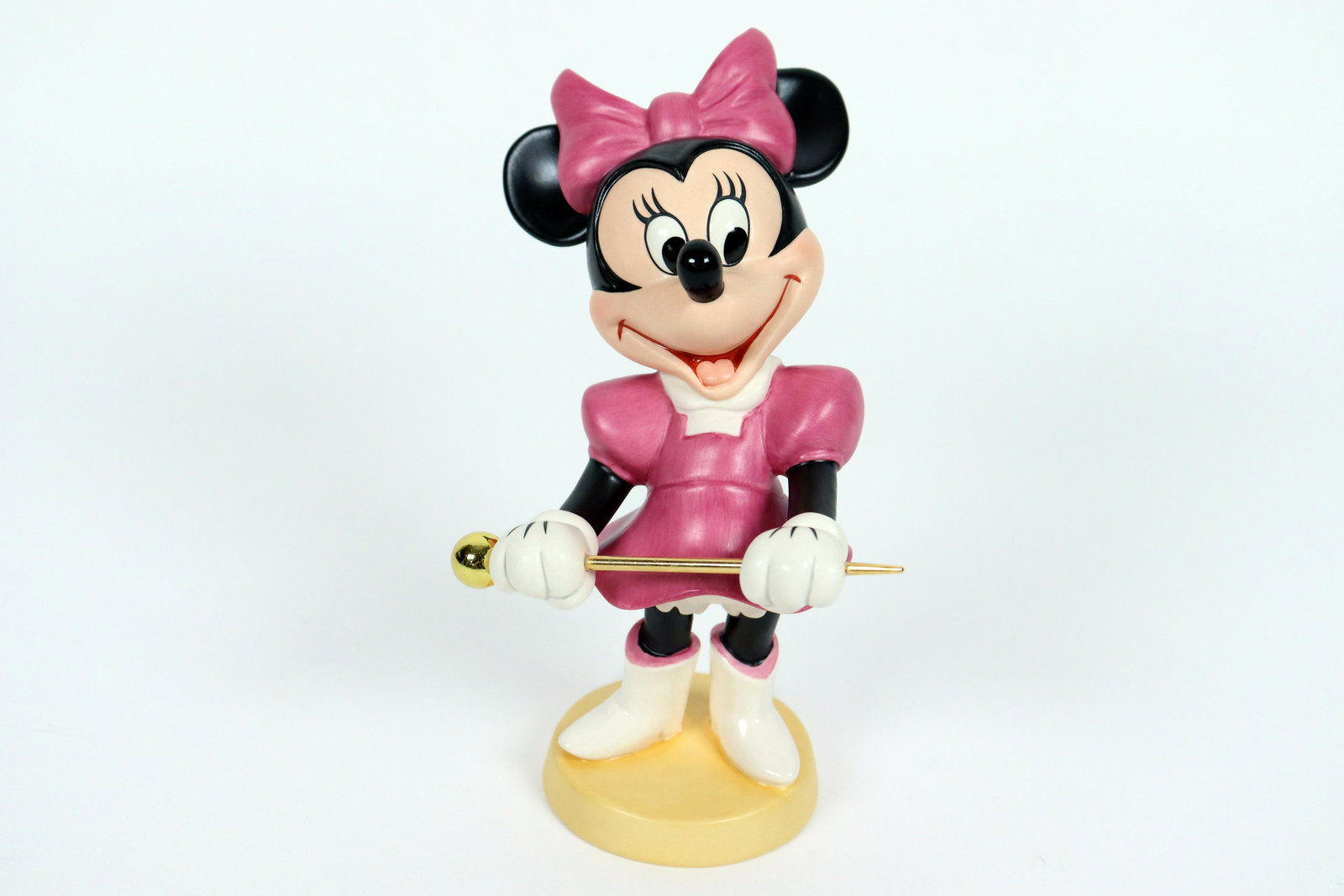 WDCC Minnie Mouse figure (1 of 7)