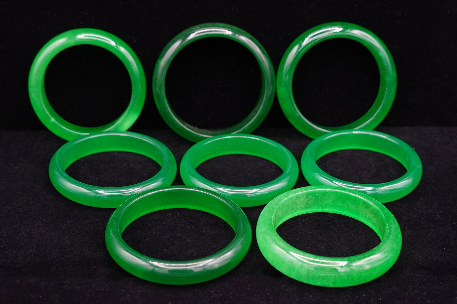8 pcs Chinese bangles (1 of 6)