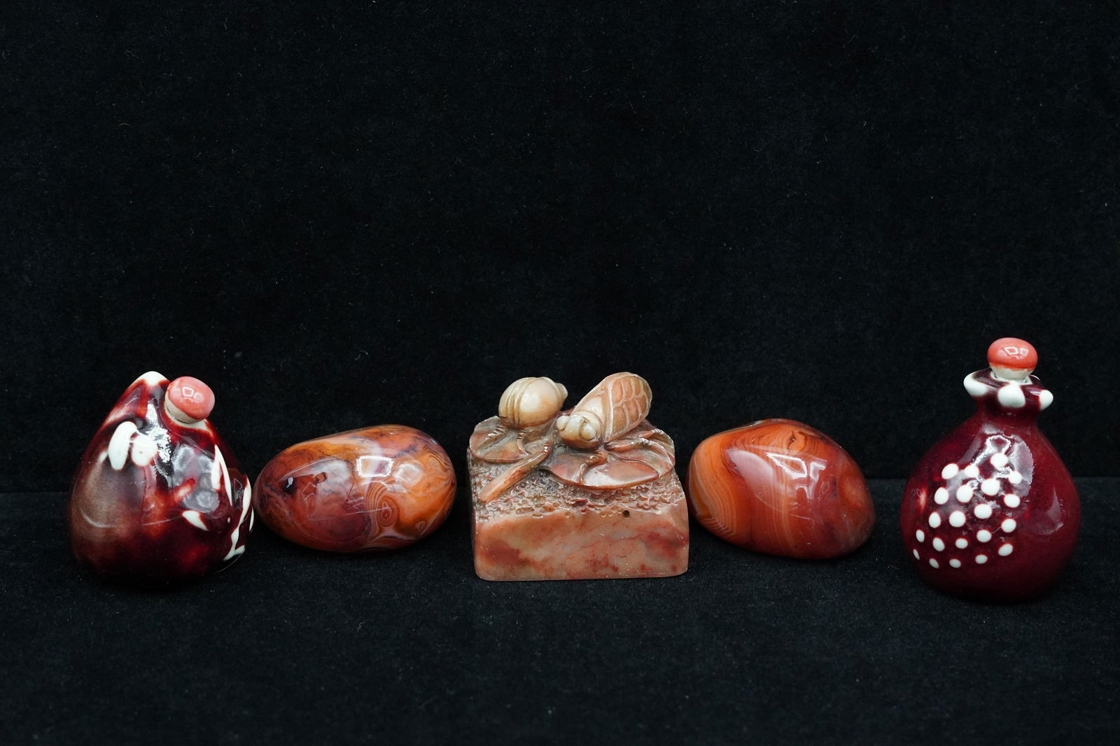 Lots of Chinese stone items (1 of 7)