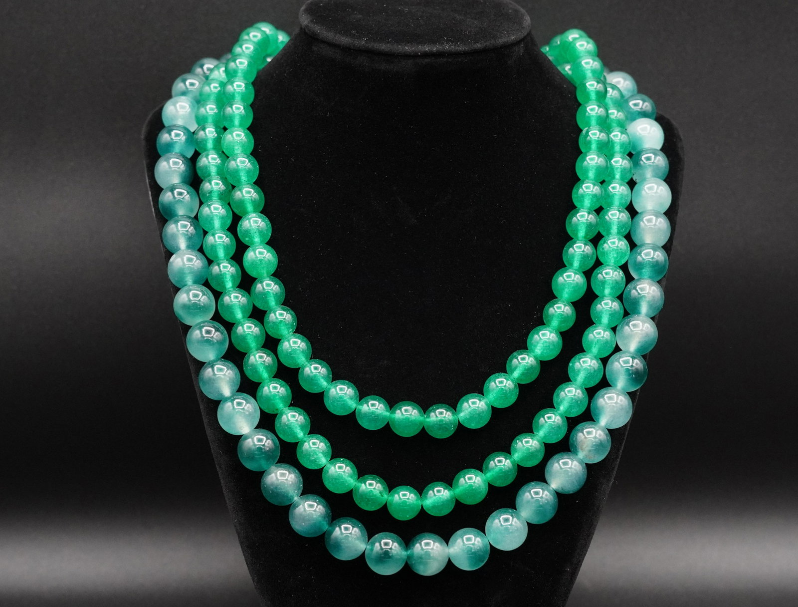 2 pcs Chinese beaded items (1 of 8)