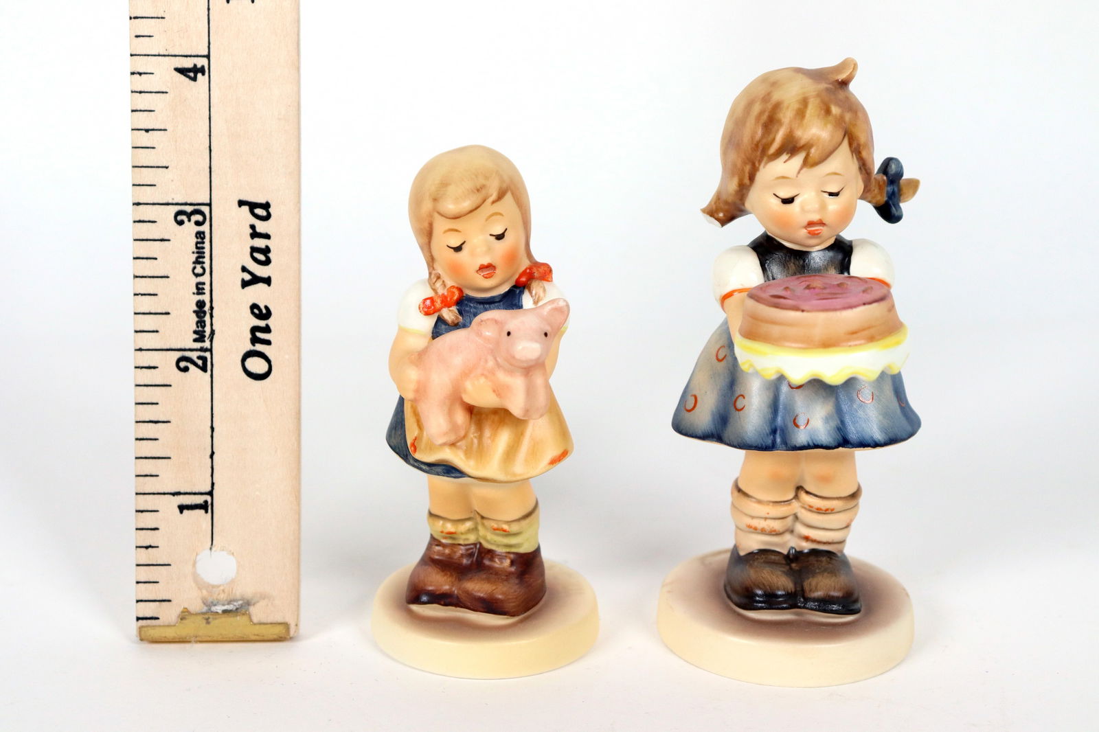 2 pcs Goebel Hummel figures (1 of 5)