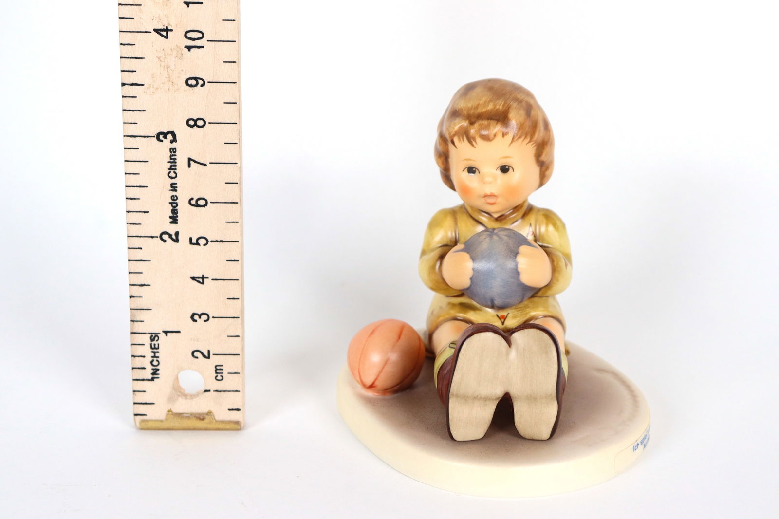 Goebel Hummel figure (1 of 5)