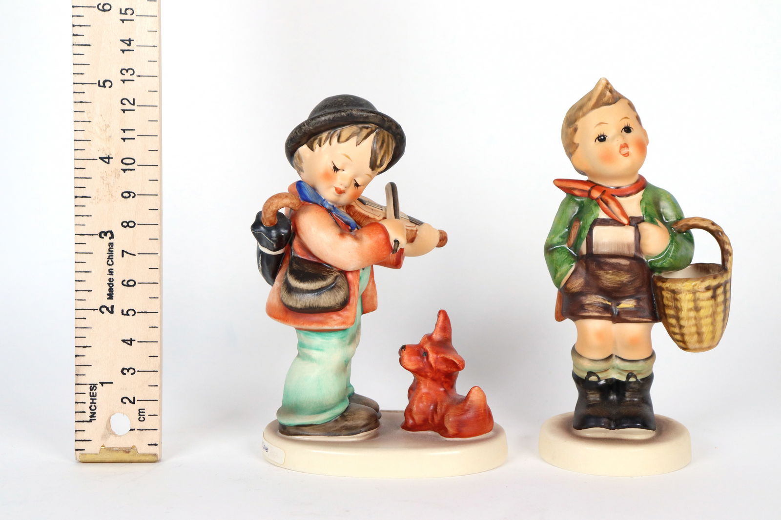 2 pcs Goebel Hummel figures (1 of 4)