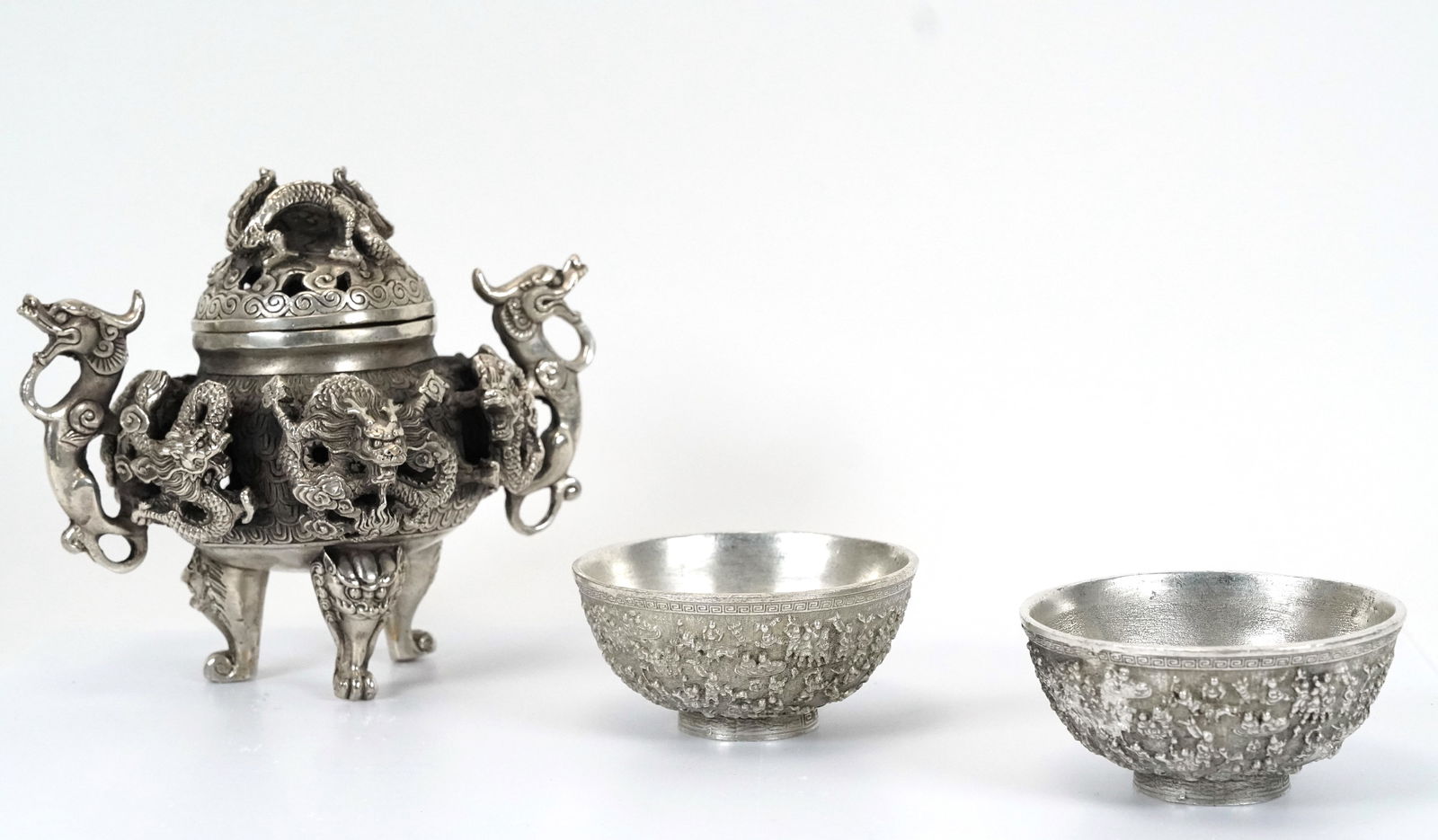 3 pcs Chinese metal items (1 of 9)