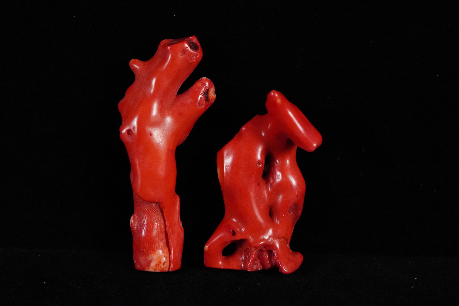 2 pcs Chinese coral items (1 of 6)