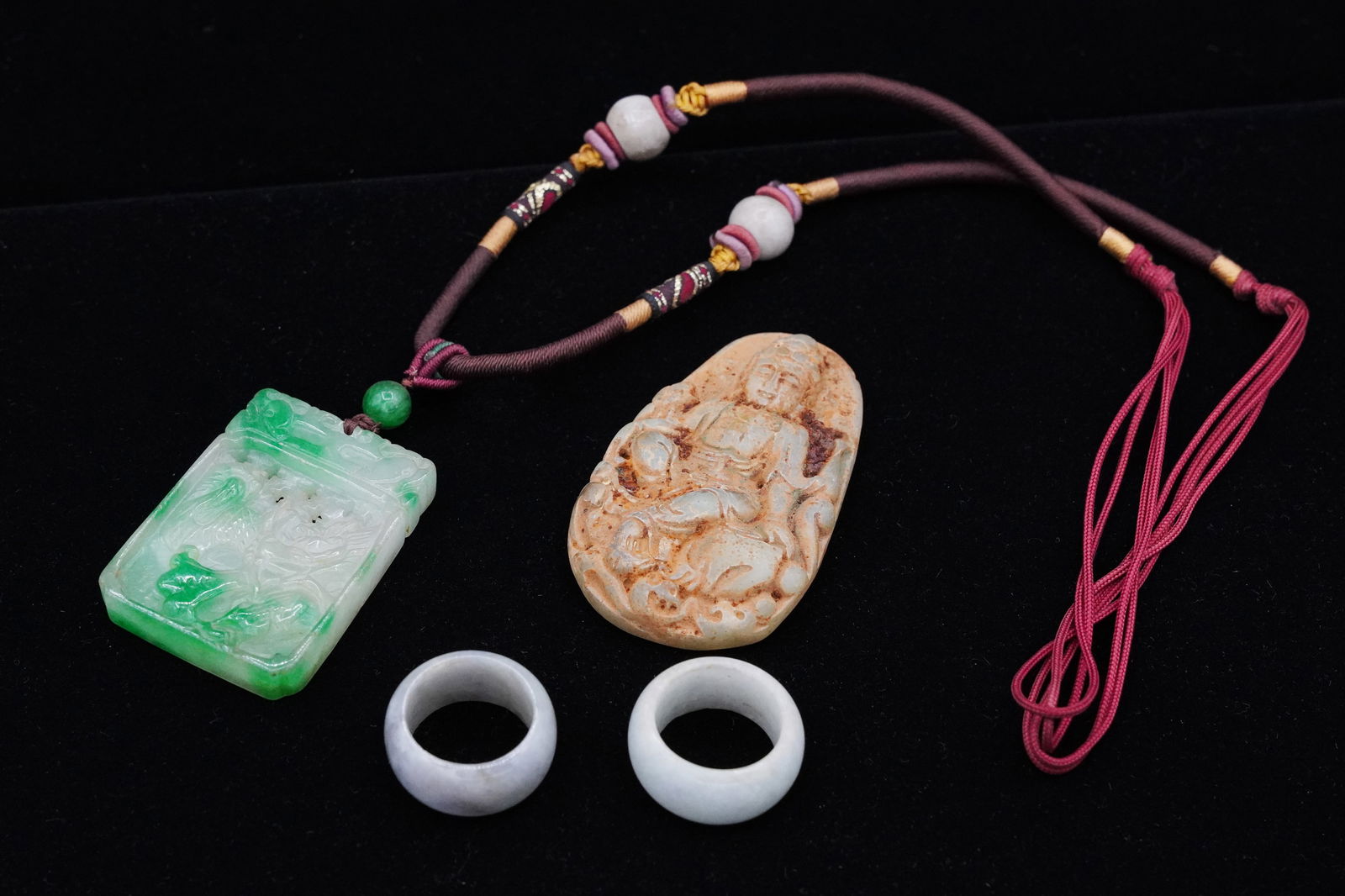 4 pcs Chinese jade items (1 of 7)