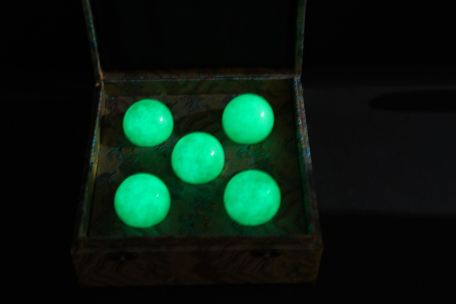 5 pcs Chinese glow ball (1 of 5)