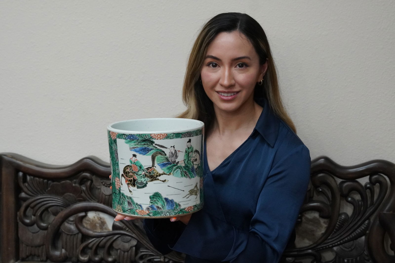 Chinese fine porcelain brush pot (1 of 7)