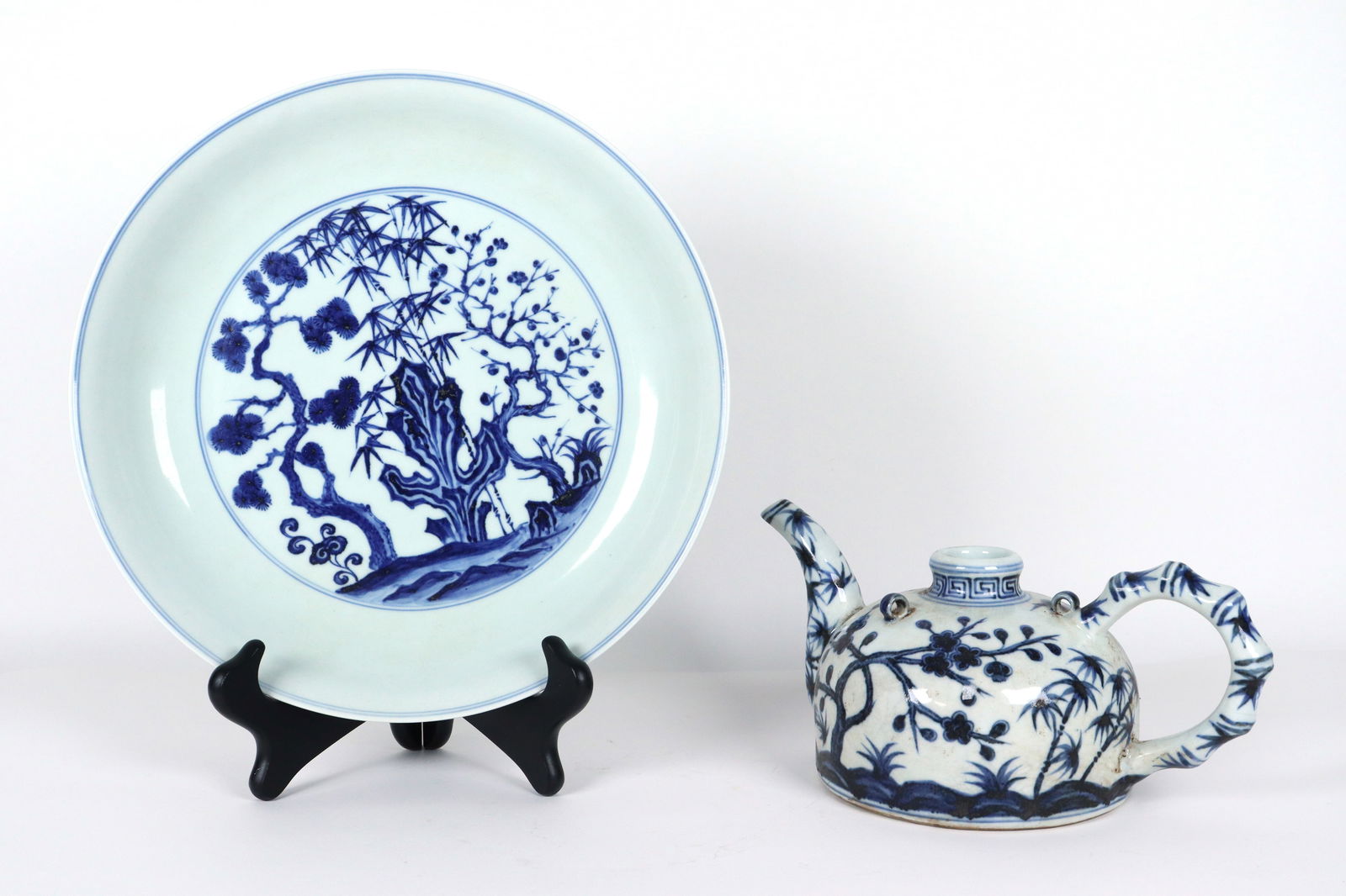 2 pcs Chinese b/w items (1 of 7)