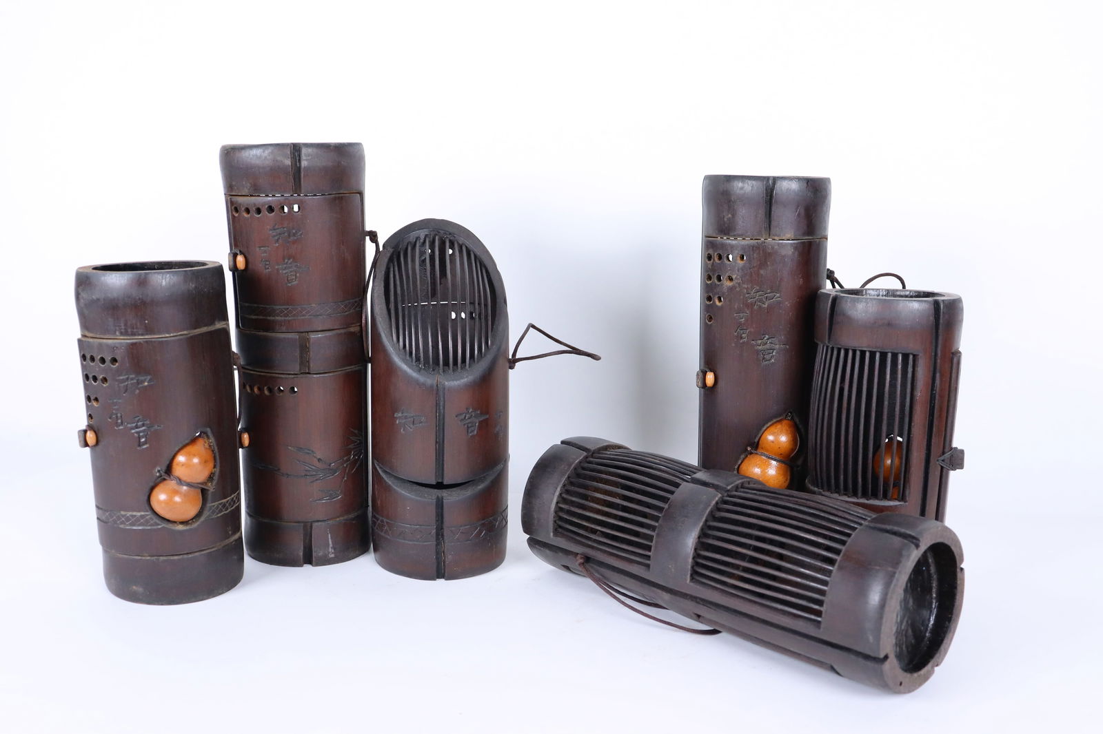 6 pcs Chinese cricket box (1 of 6)