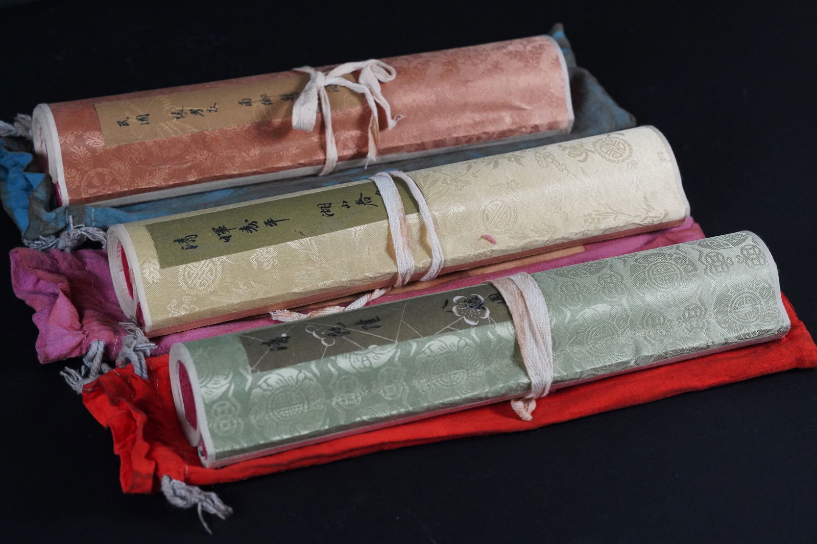 3 pcs Chinese fine scroll (1 of 6)