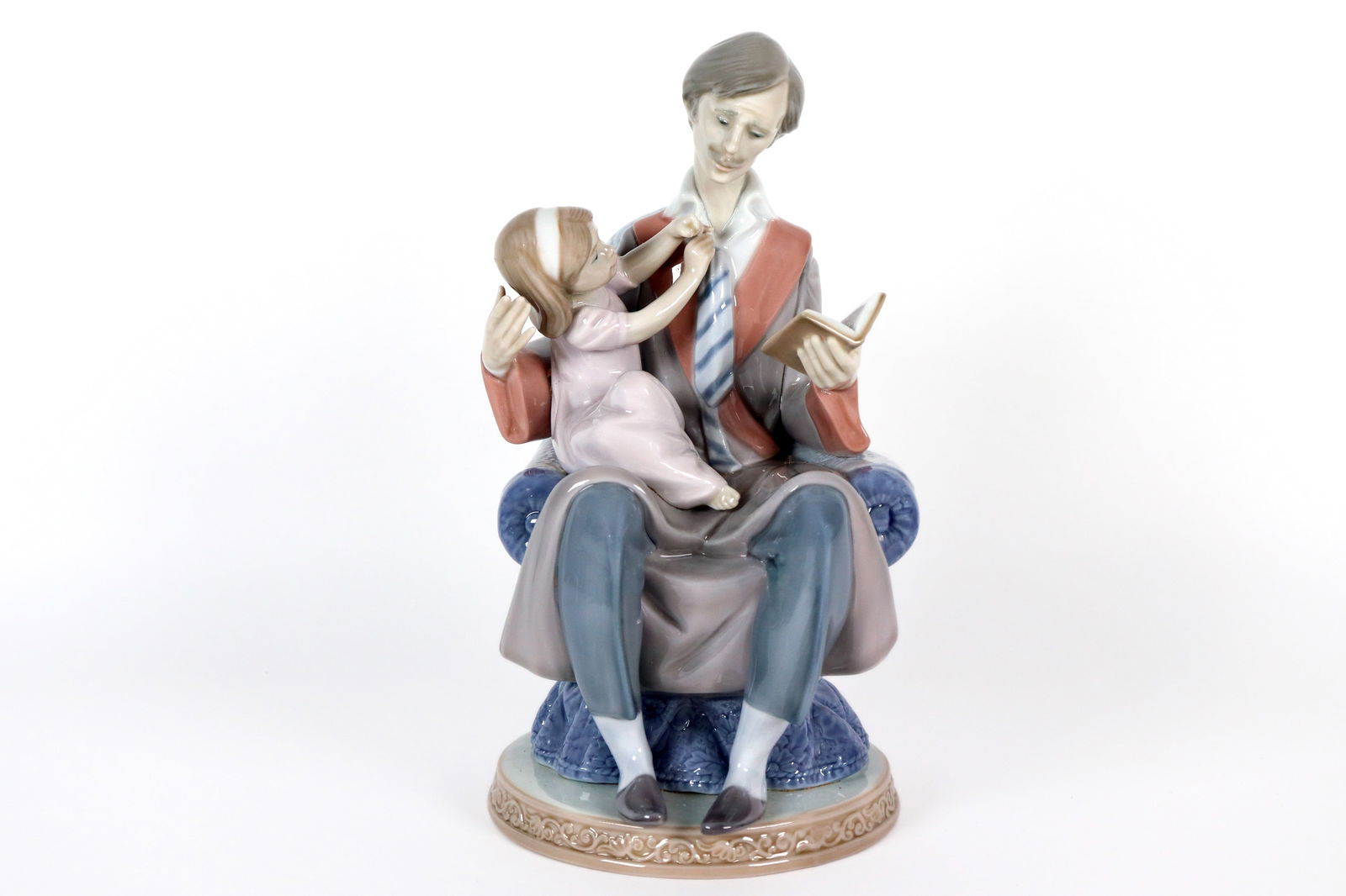Lladro father daughter figure (1 of 6)