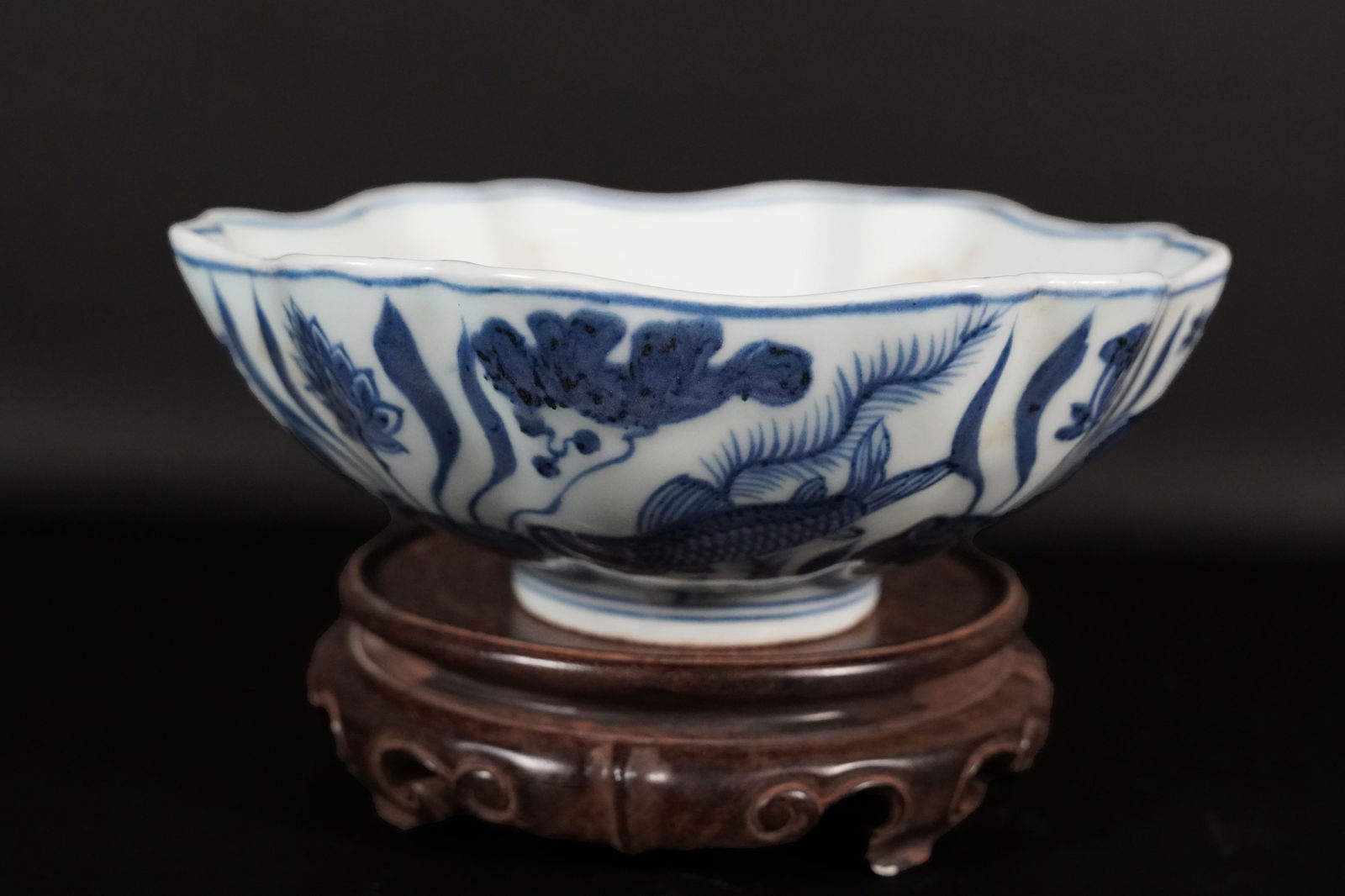 Chinese b/w fish bowl (1 of 5)