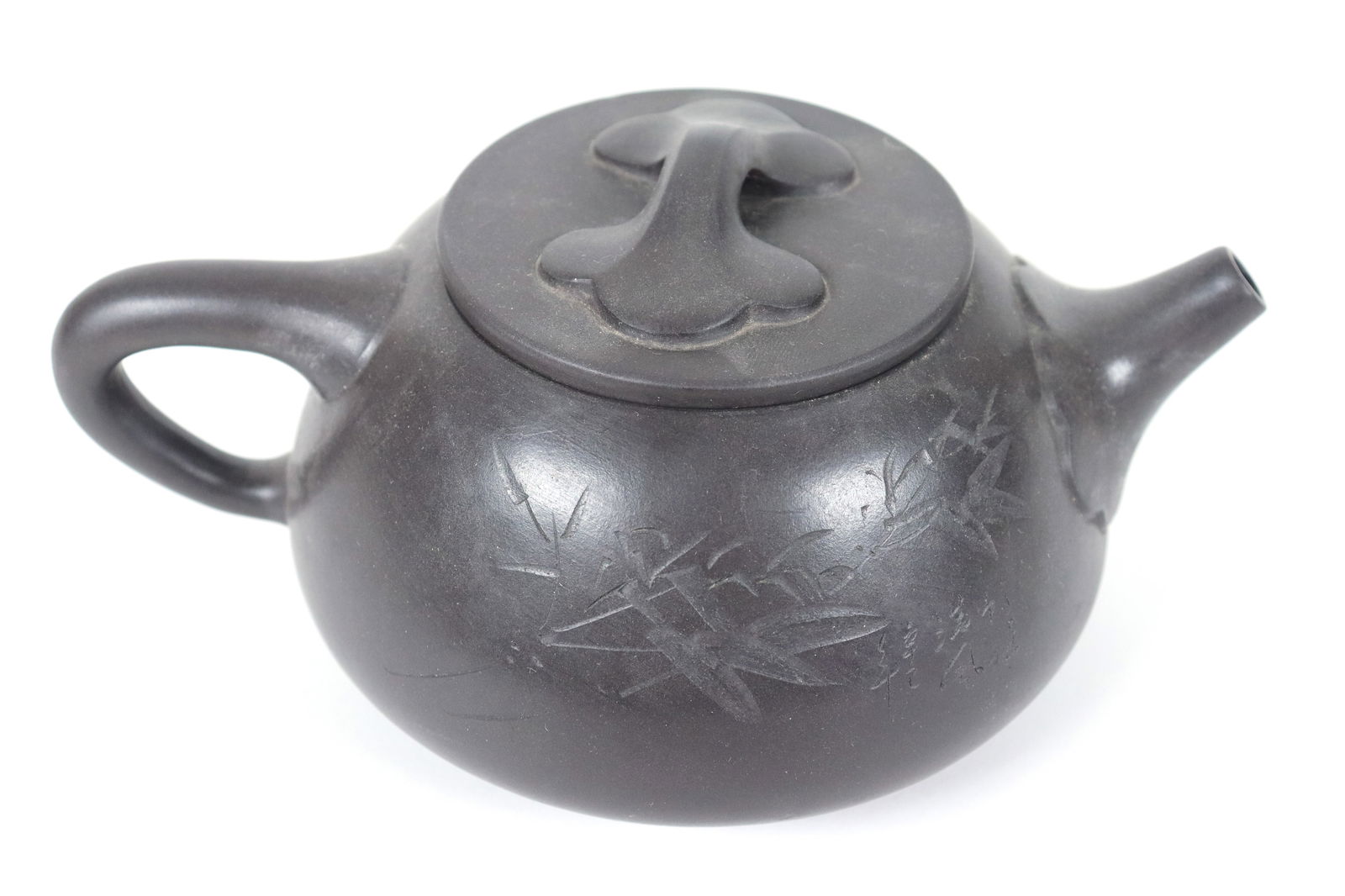 Chinese dark clay teapot (1 of 6)
