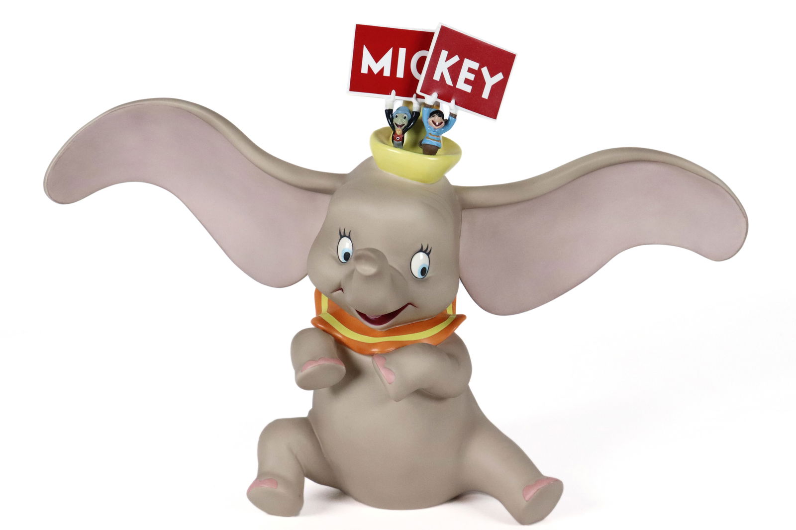 A large Dumbo fine figure (1 of 6)