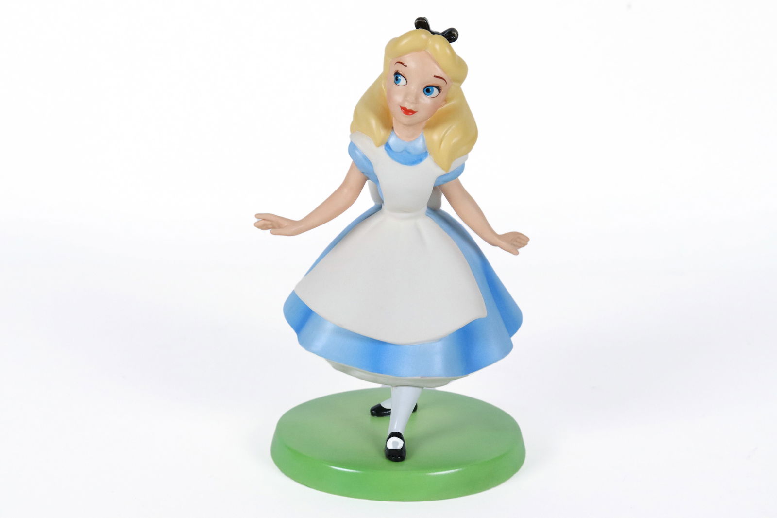 A WDCC Alice fine figure (1 of 7)