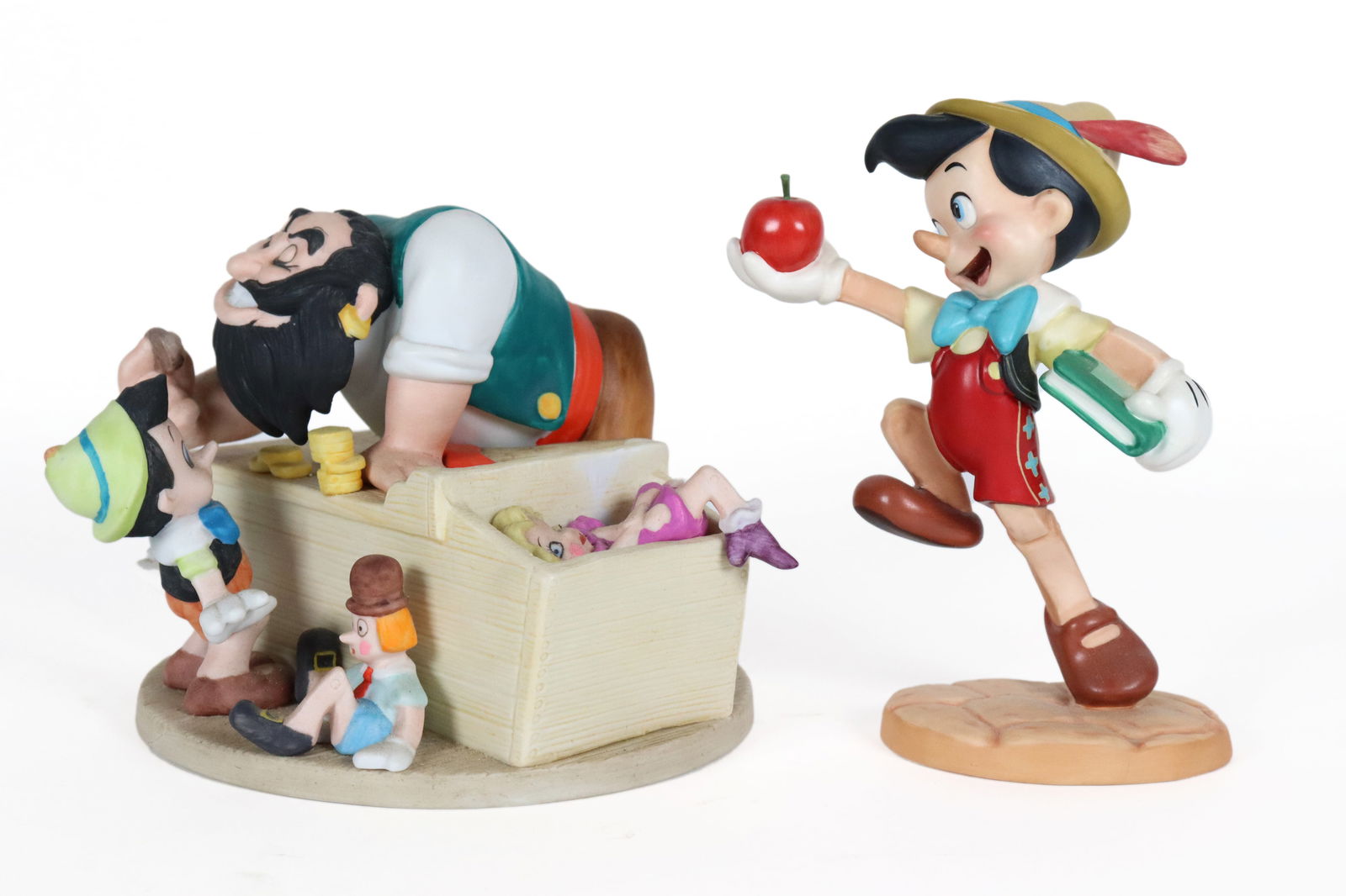 2 pcs Disney Pinocchio figures (1 of 6)