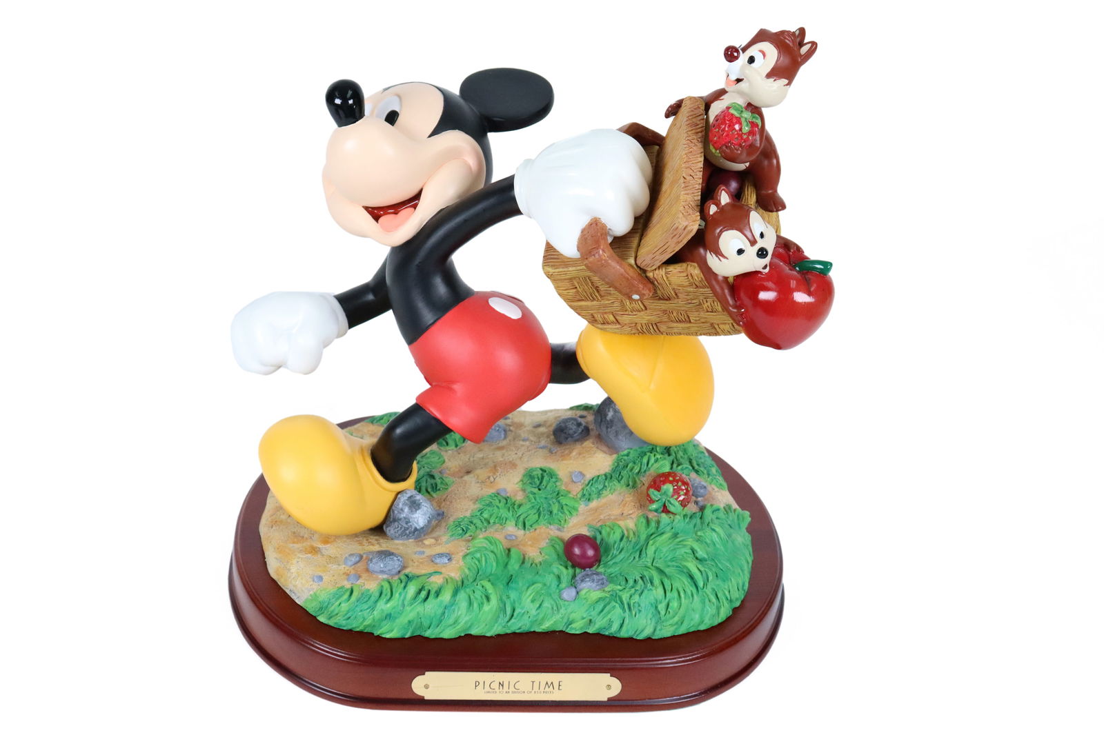 A rare Mickey Mouse figure (1 of 7)