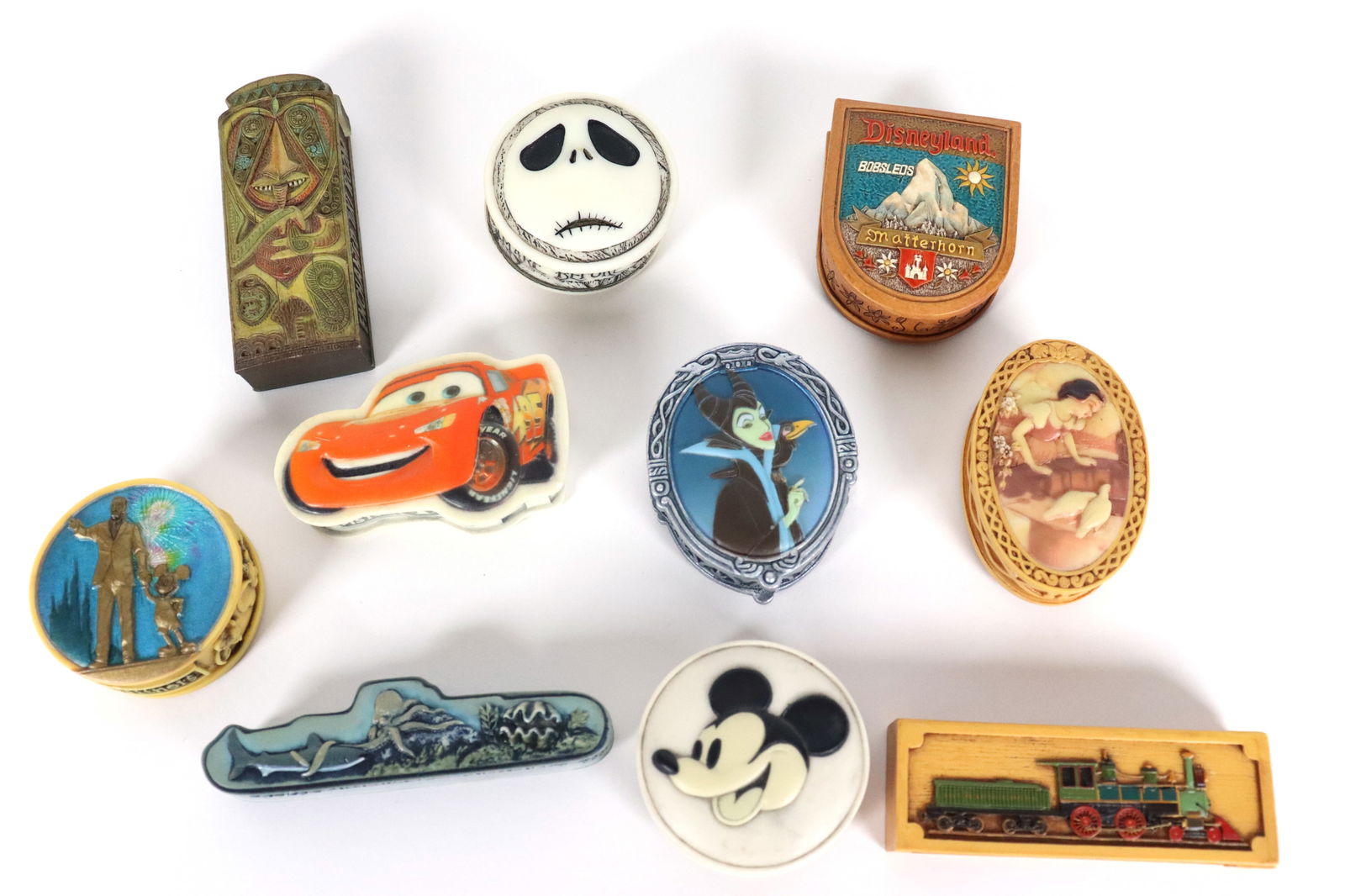 Lots of Disneyland items (1 of 5)