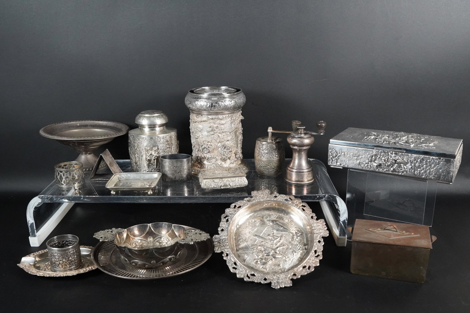 Lots of vintage silverware: Lots of vintage silverware and silver plated items. Largest H: 1.8" x W: 7.57."