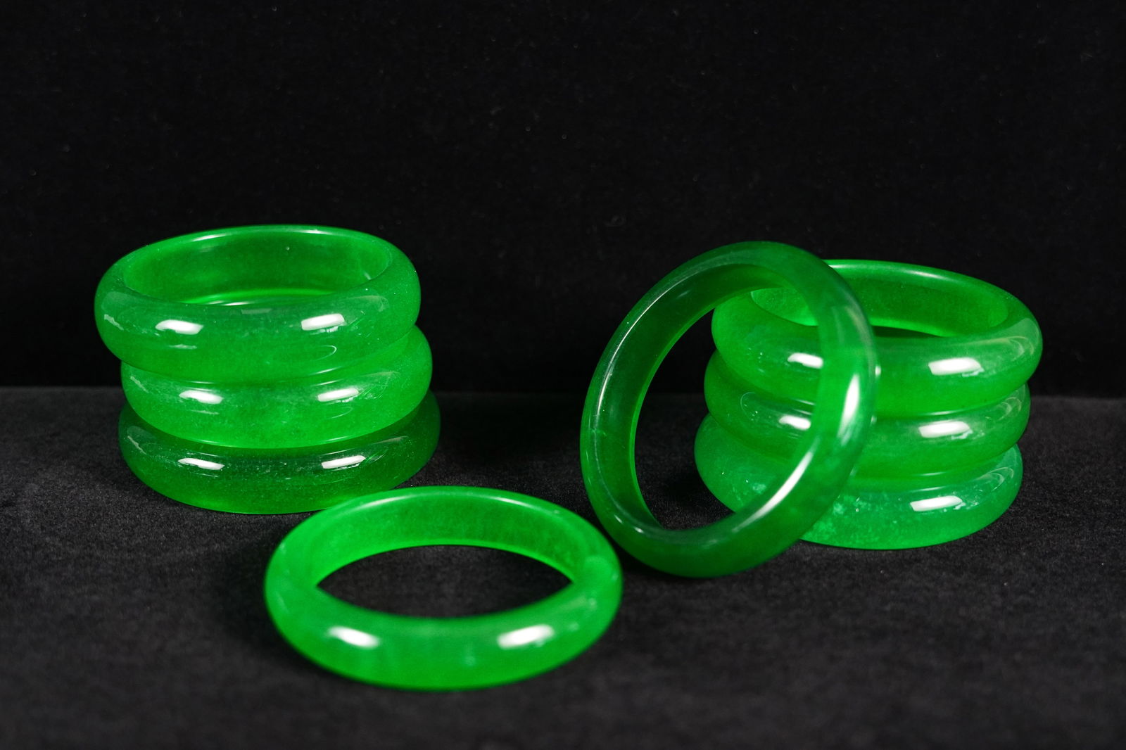 8 pcs Chinese bangles (1 of 6)