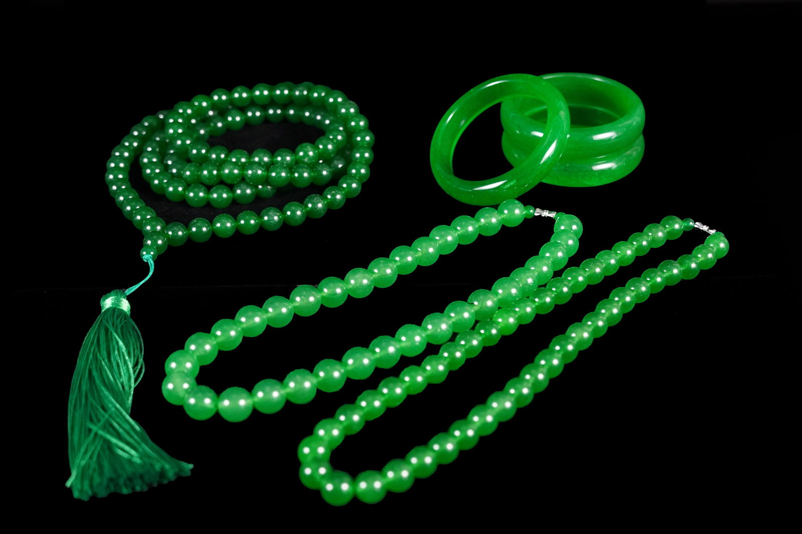 Lots of Chinese stone items (1 of 6)