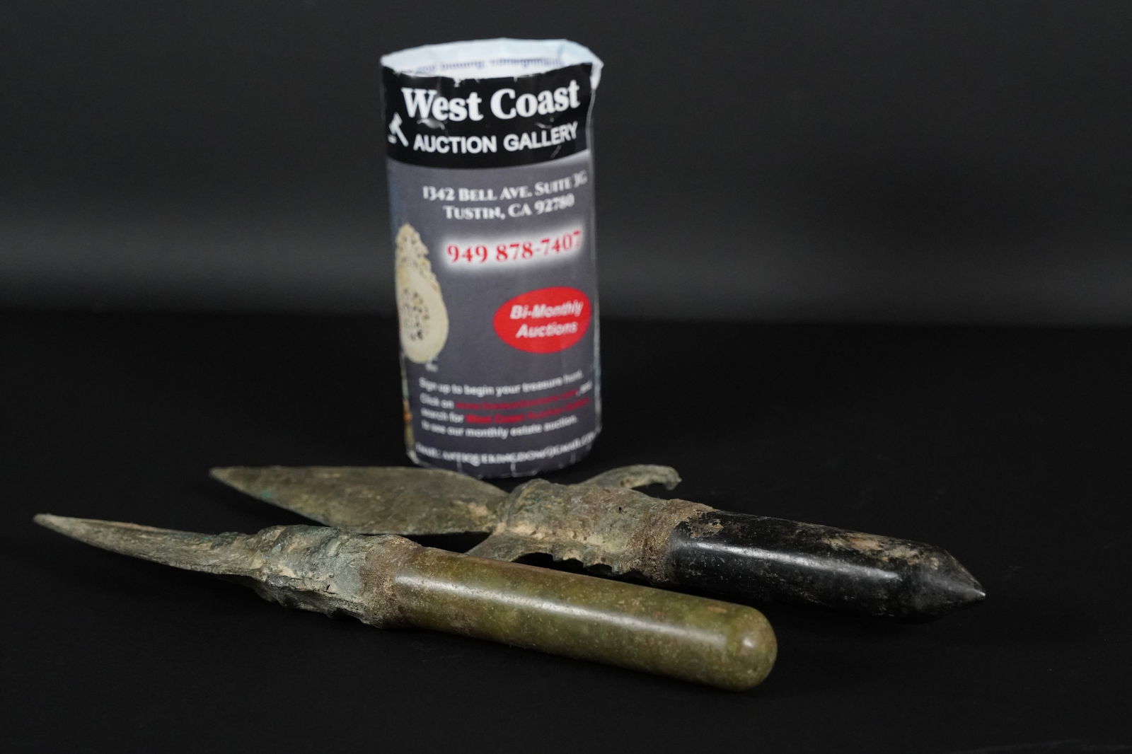 2 pcs Chinese bronze daggers (1 of 7)