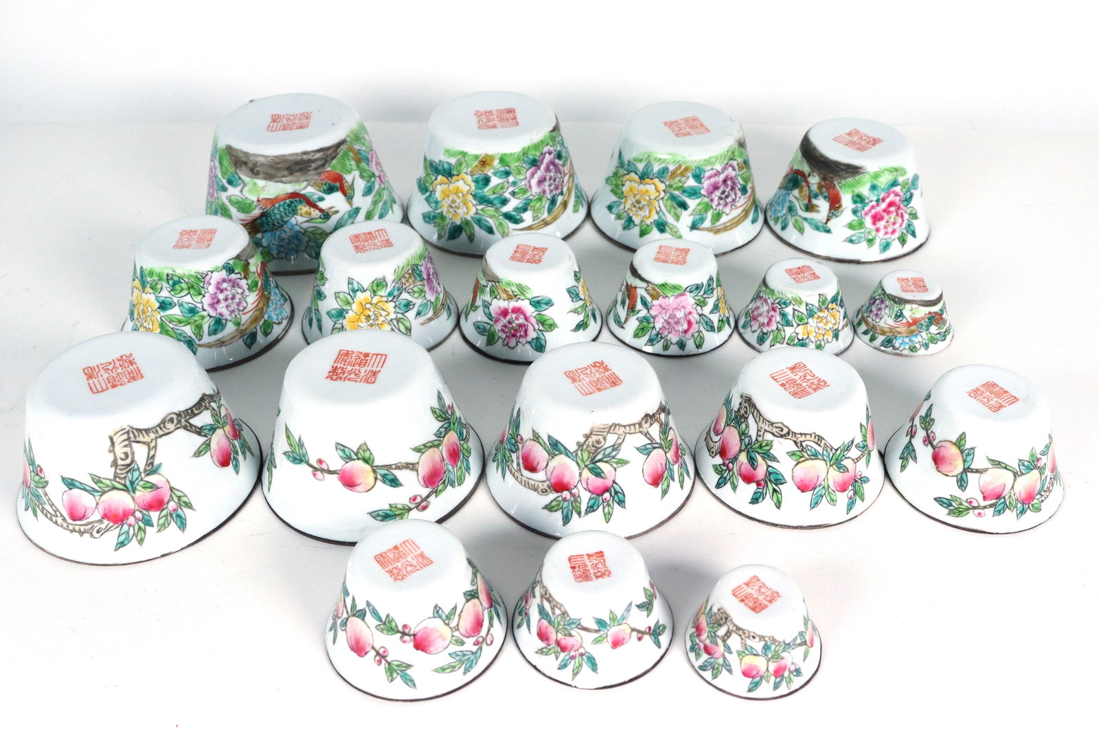 Lots of Chinese fine cups (1 of 8)